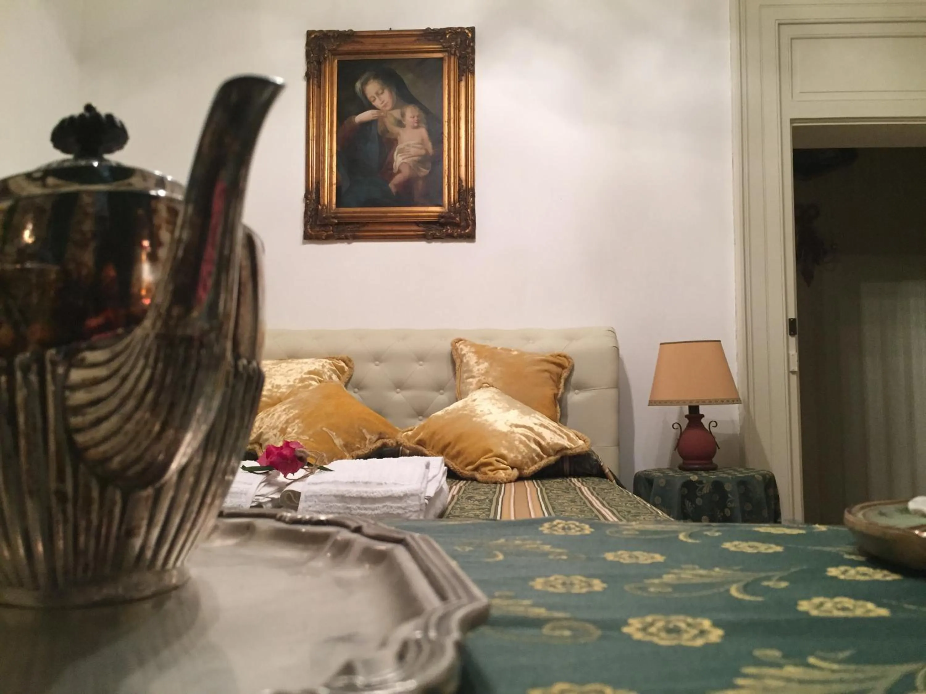 Bedroom, Bed in Palazzo Laguardia