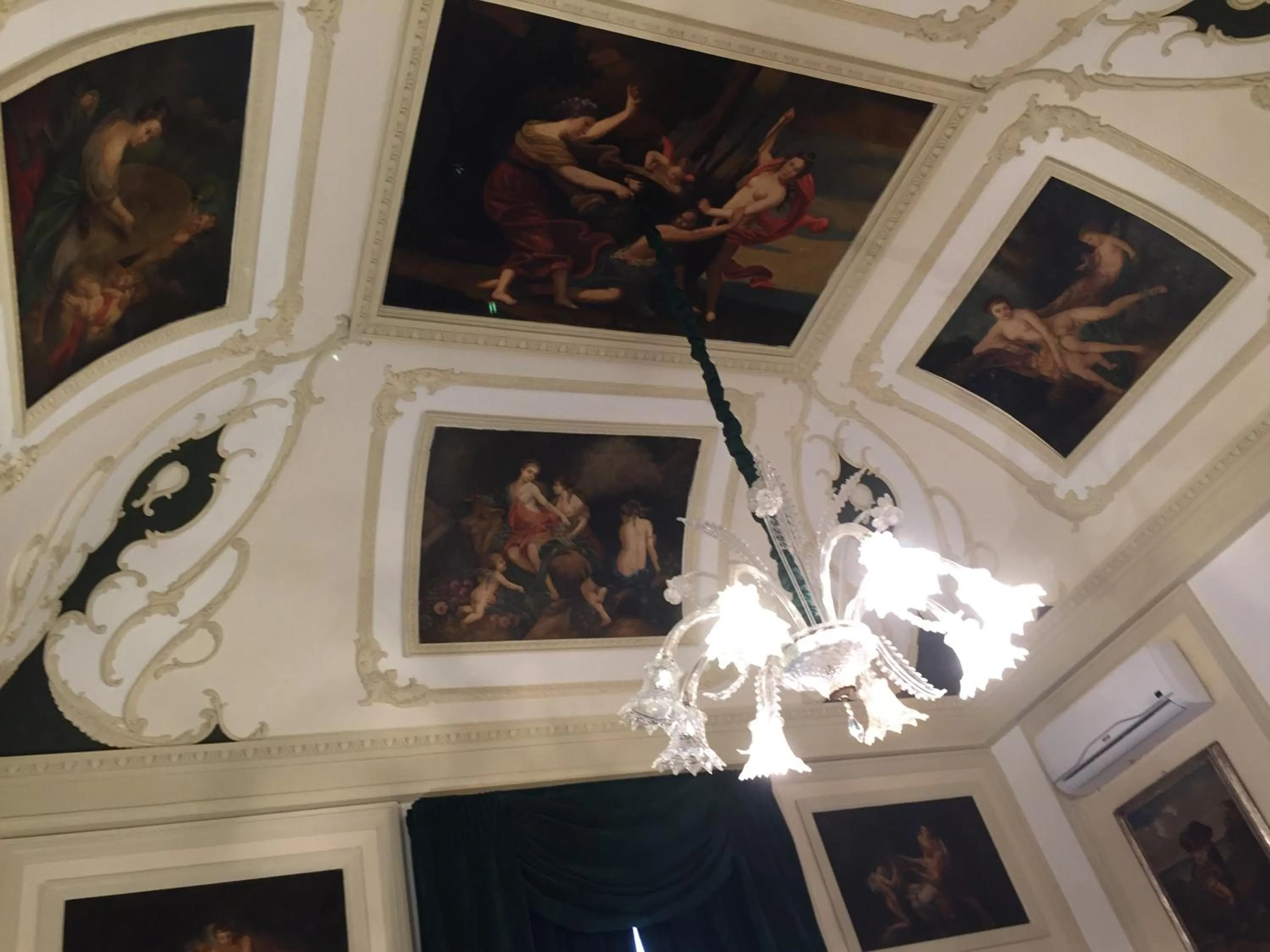 Decorative detail in Palazzo Laguardia