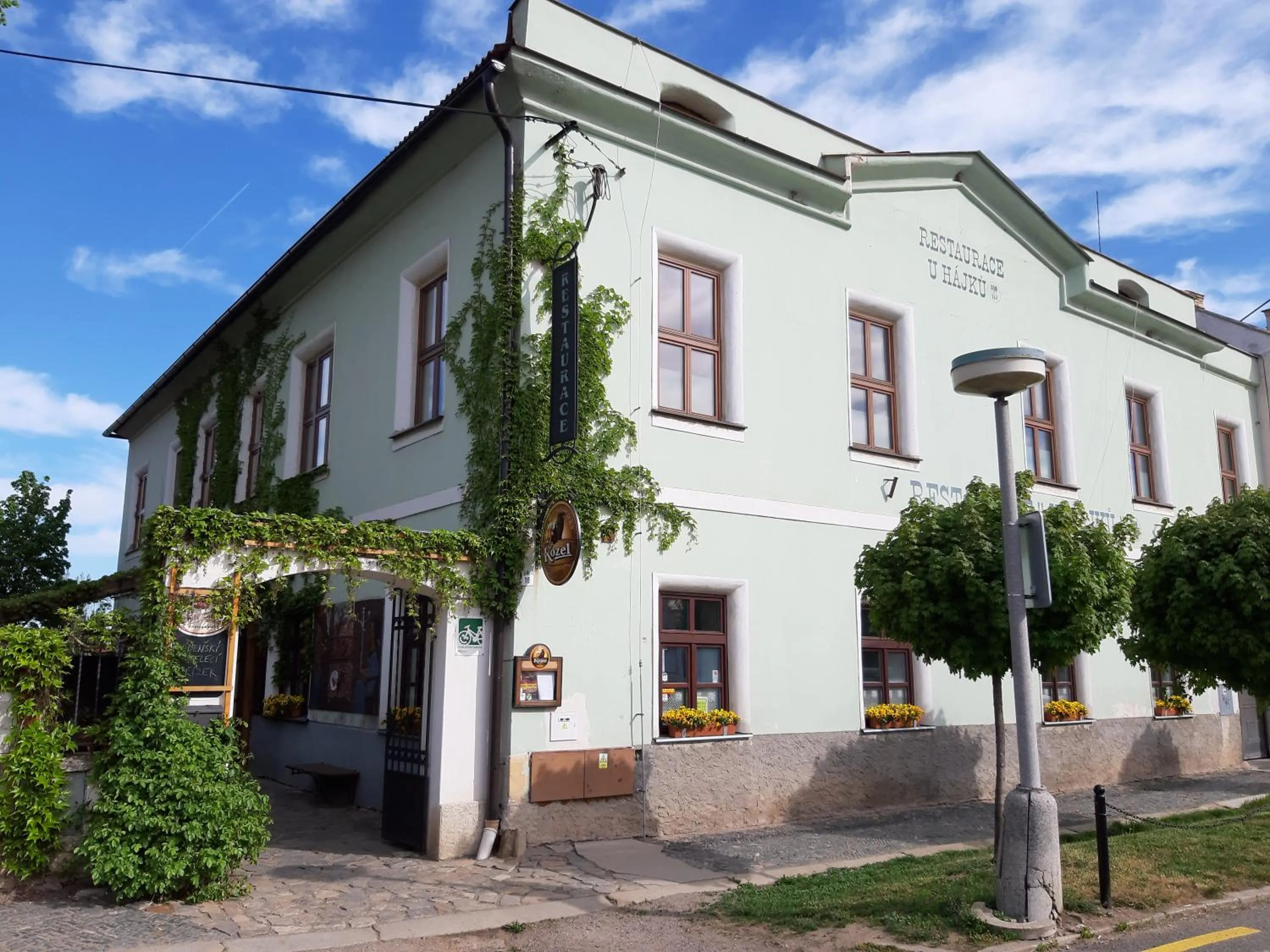 Property building in Penzion a restaurace U Hájků