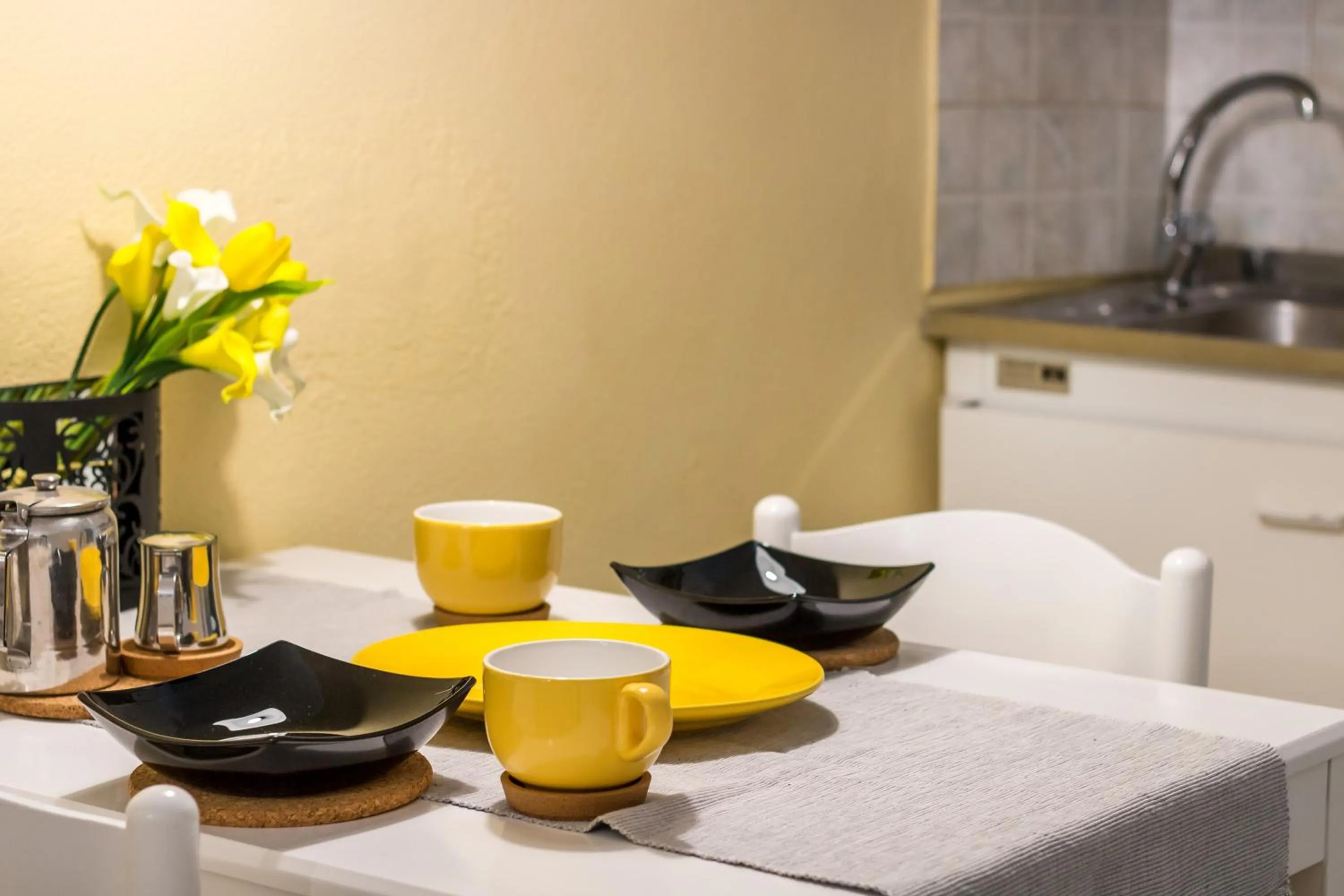 Kitchen or kitchenette in Kahlua Hotel Apartments