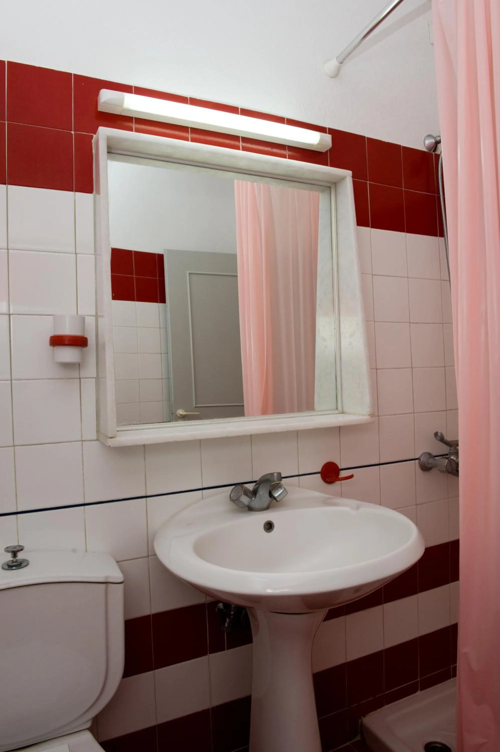 Bathroom in Kahlua Hotel Apartments