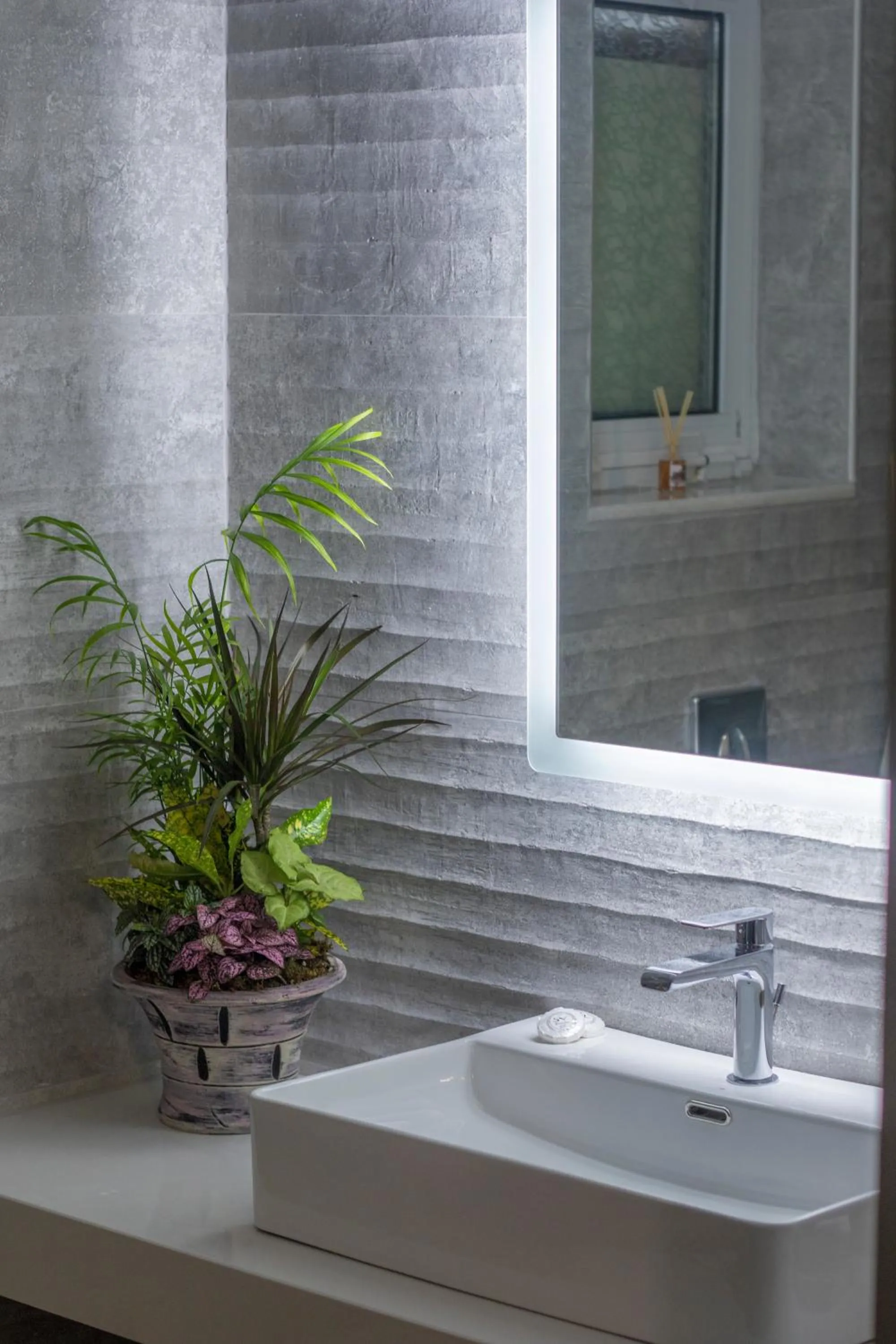 Bathroom in Kahlua Hotel Apartments