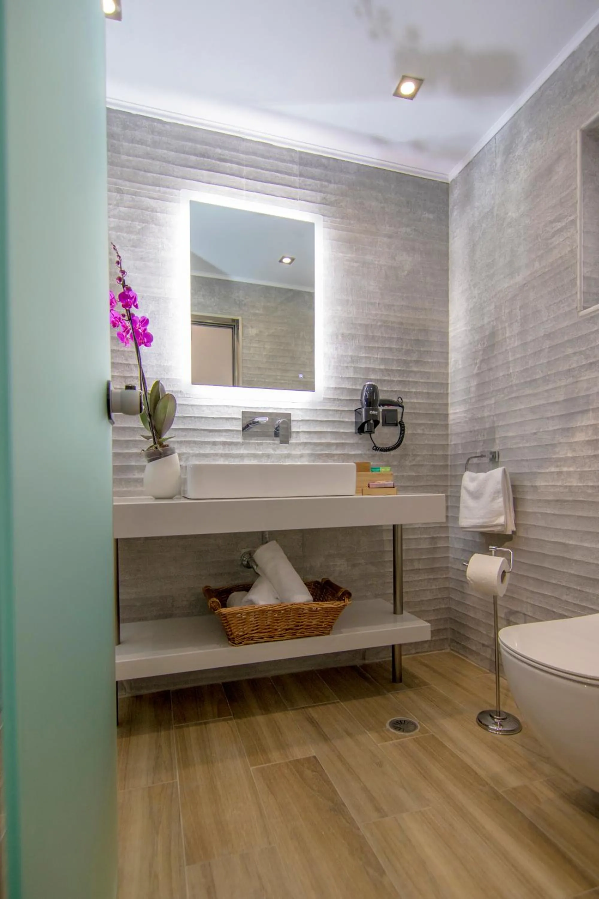 Bathroom in Kahlua Hotel Apartments