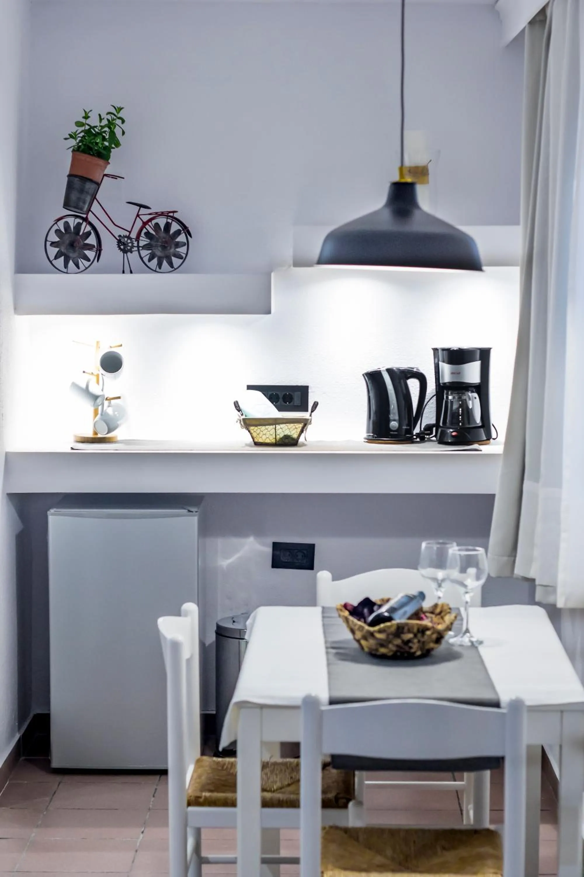 Dining area in Kahlua Hotel Apartments