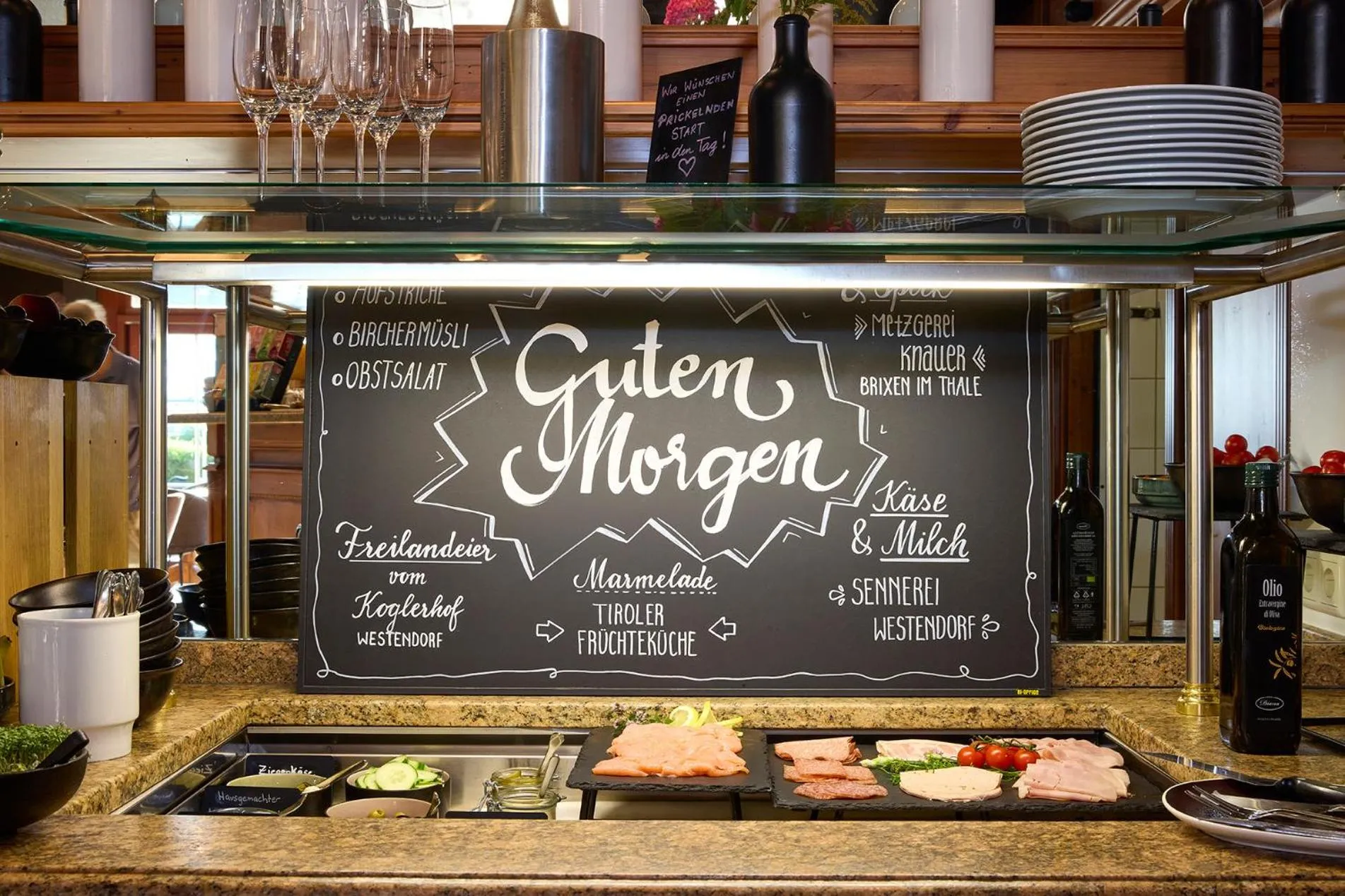 Buffet breakfast in Hotel Hubertus