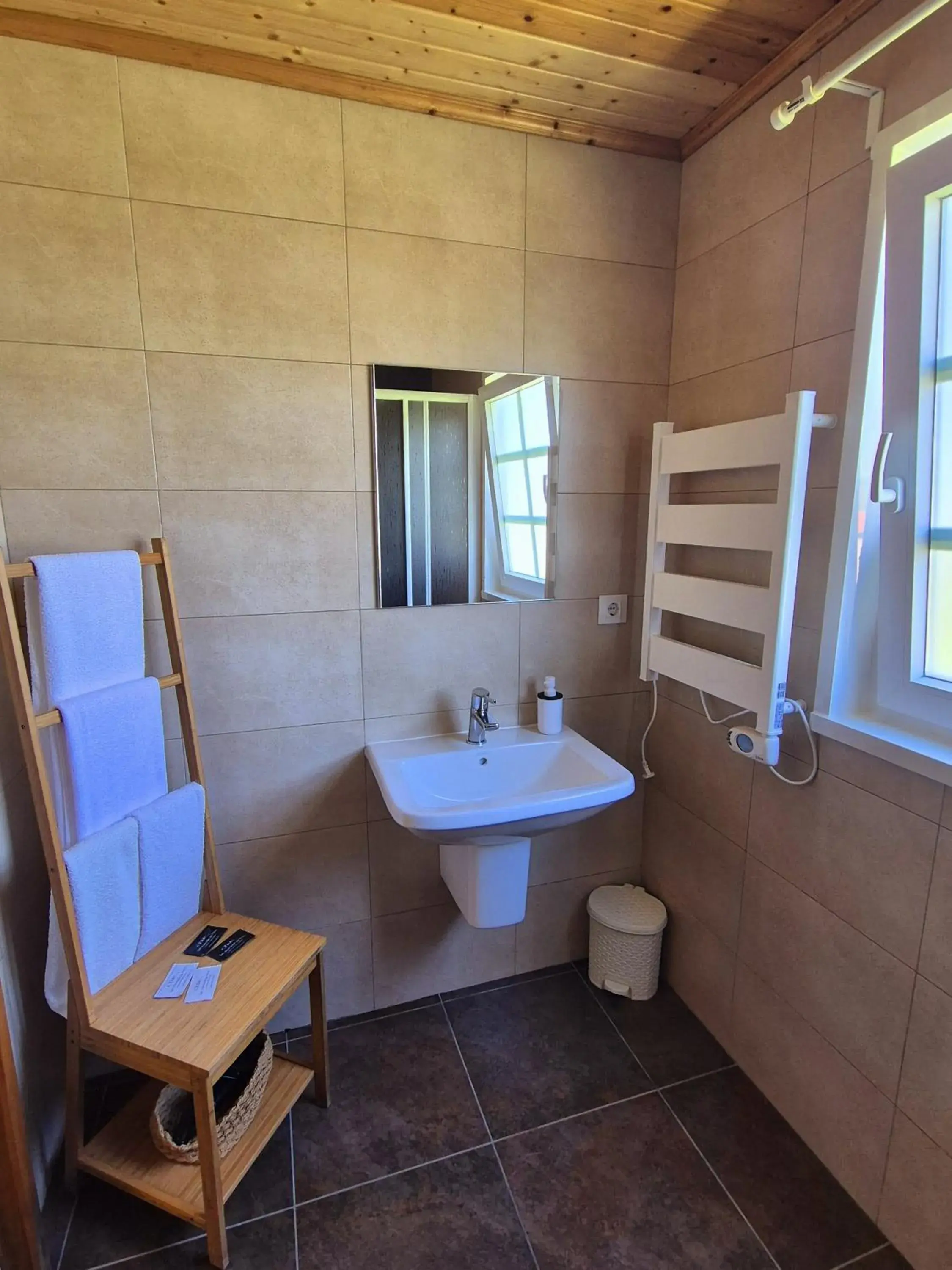Double Room with Private Bathroom in Albergue Rectoral San Mamede da Pena EXCLUSIVE FOR PILGRIMS Double Room with Private Bathroom in Albergue Rectoral San Mamede da Pena EXCLUSIVE FOR PILGRIMS