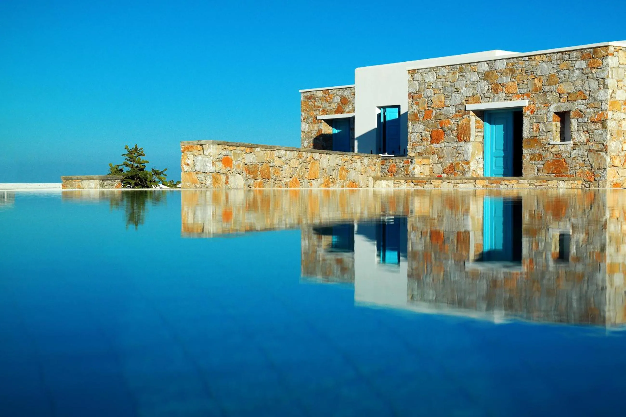 Swimming pool in Miramare Hotel
