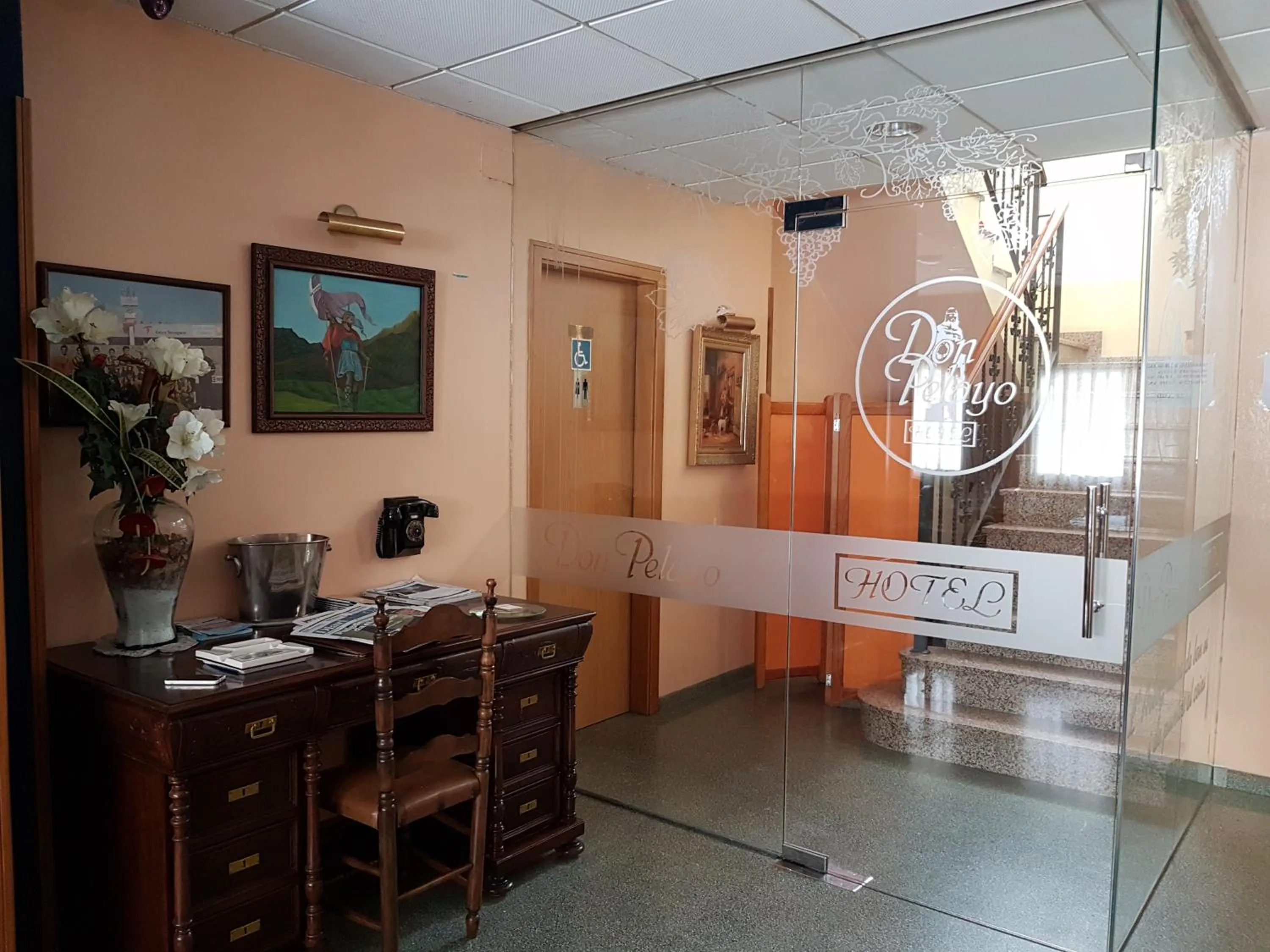 Property building in Hotel Don Pelayo