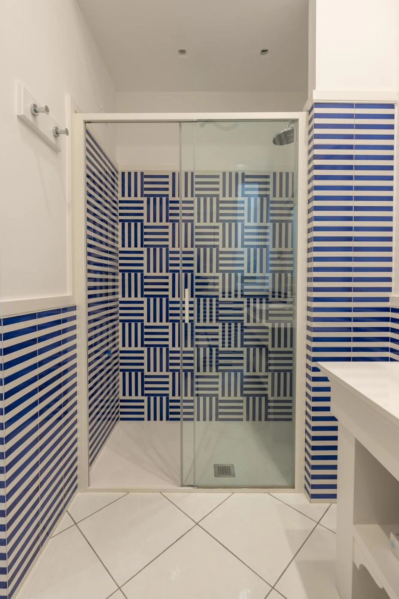 Shower in Duomo Guest House - Stay in Sorrento