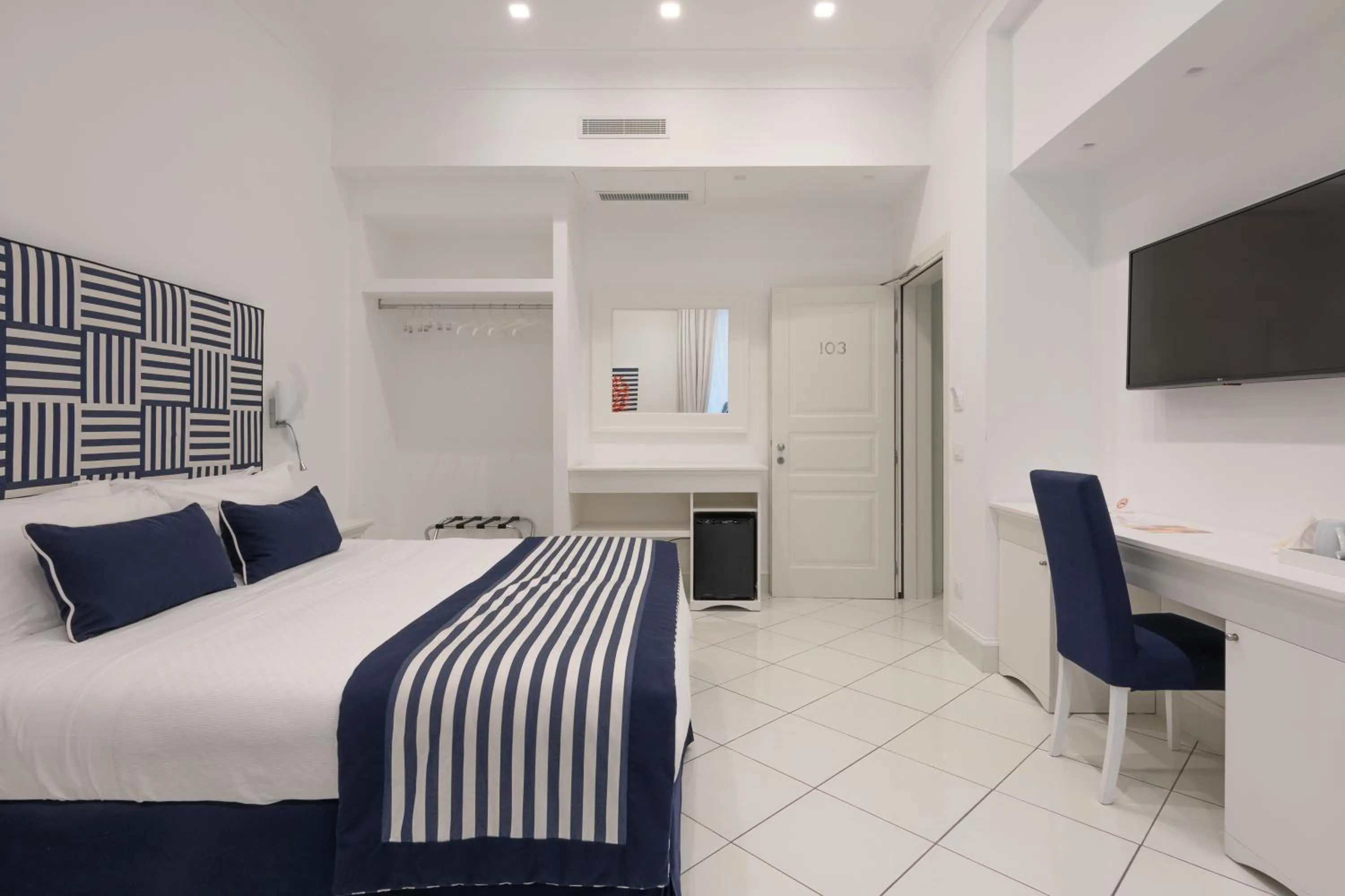 Bedroom, Bed in Duomo Guest House - Stay in Sorrento