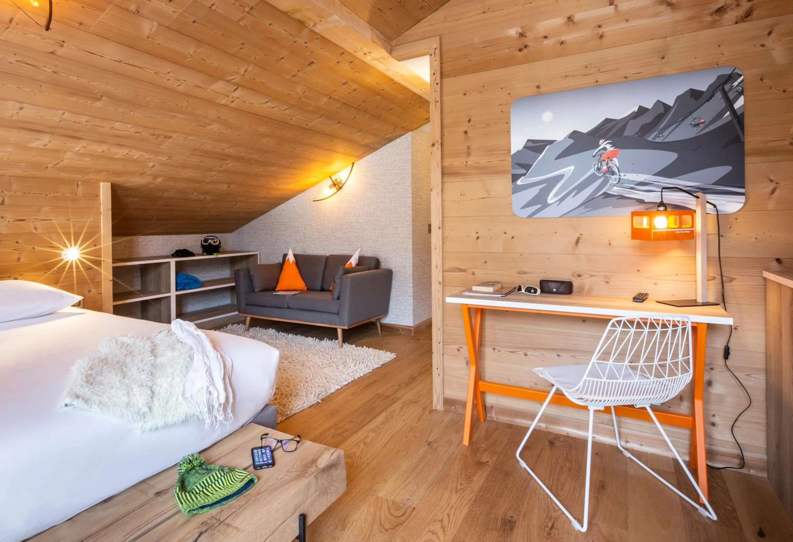 Bedroom, Bed in Hotel Base Camp Lodge - Bourg Saint Maurice