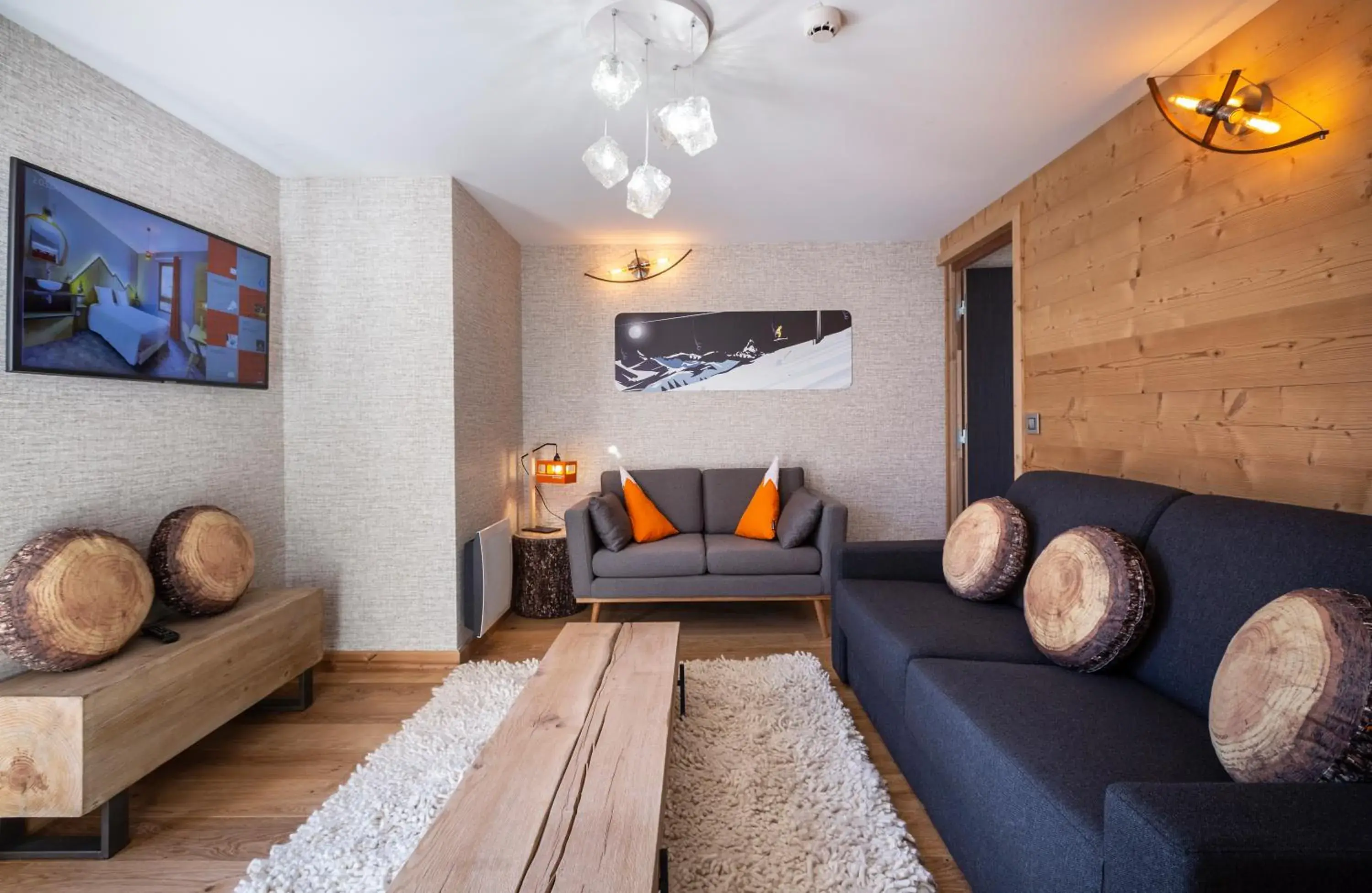 Lounge or bar in Hotel Base Camp Lodge - Bourg Saint Maurice Lounge or bar in Hotel Base Camp Lodge - Bourg Saint Maurice