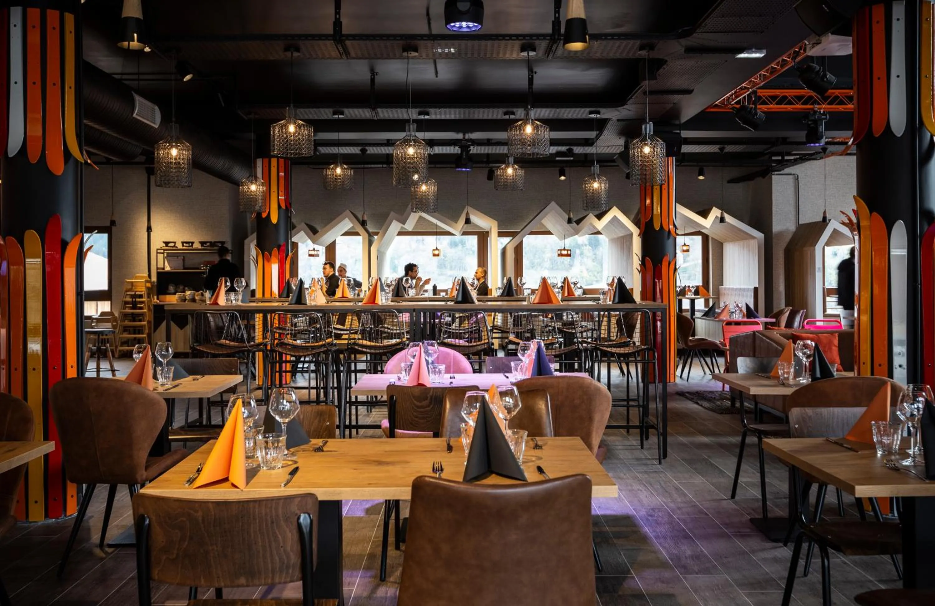 Restaurant/places to eat in Hotel Base Camp Lodge - Bourg Saint Maurice