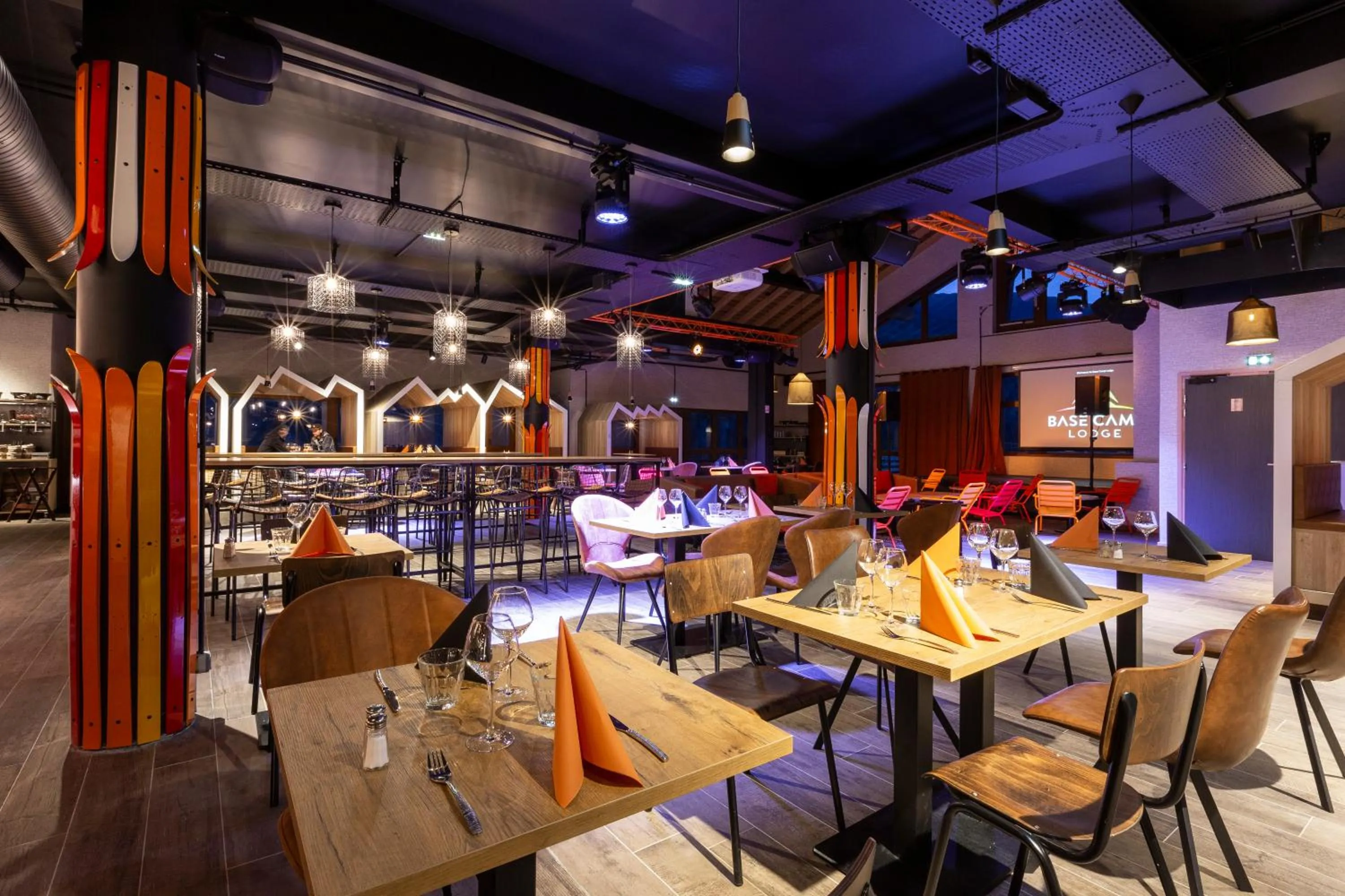 Restaurant/places to eat in Hotel Base Camp Lodge - Bourg Saint Maurice