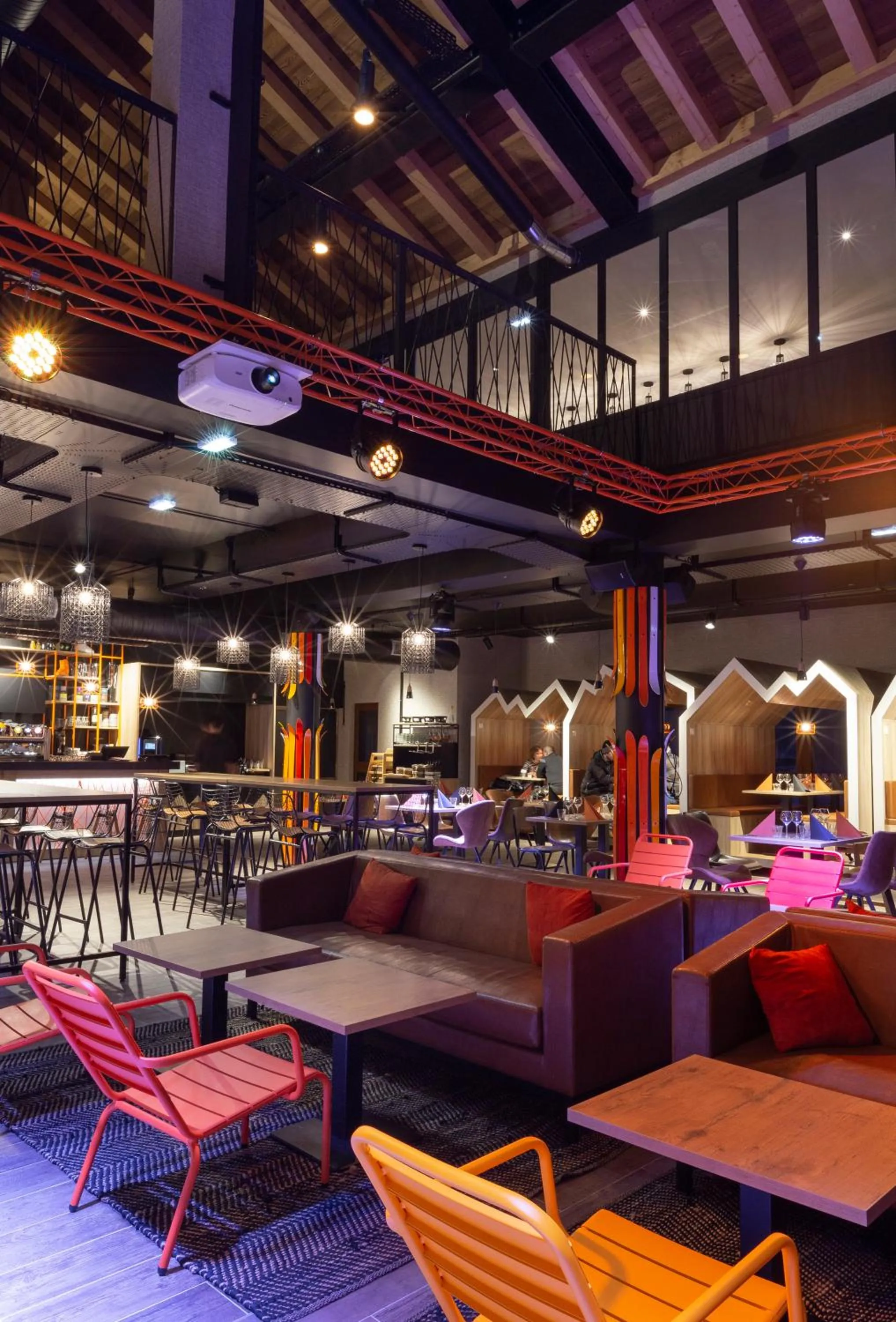 Restaurant/places to eat in Hotel Base Camp Lodge - Bourg Saint Maurice