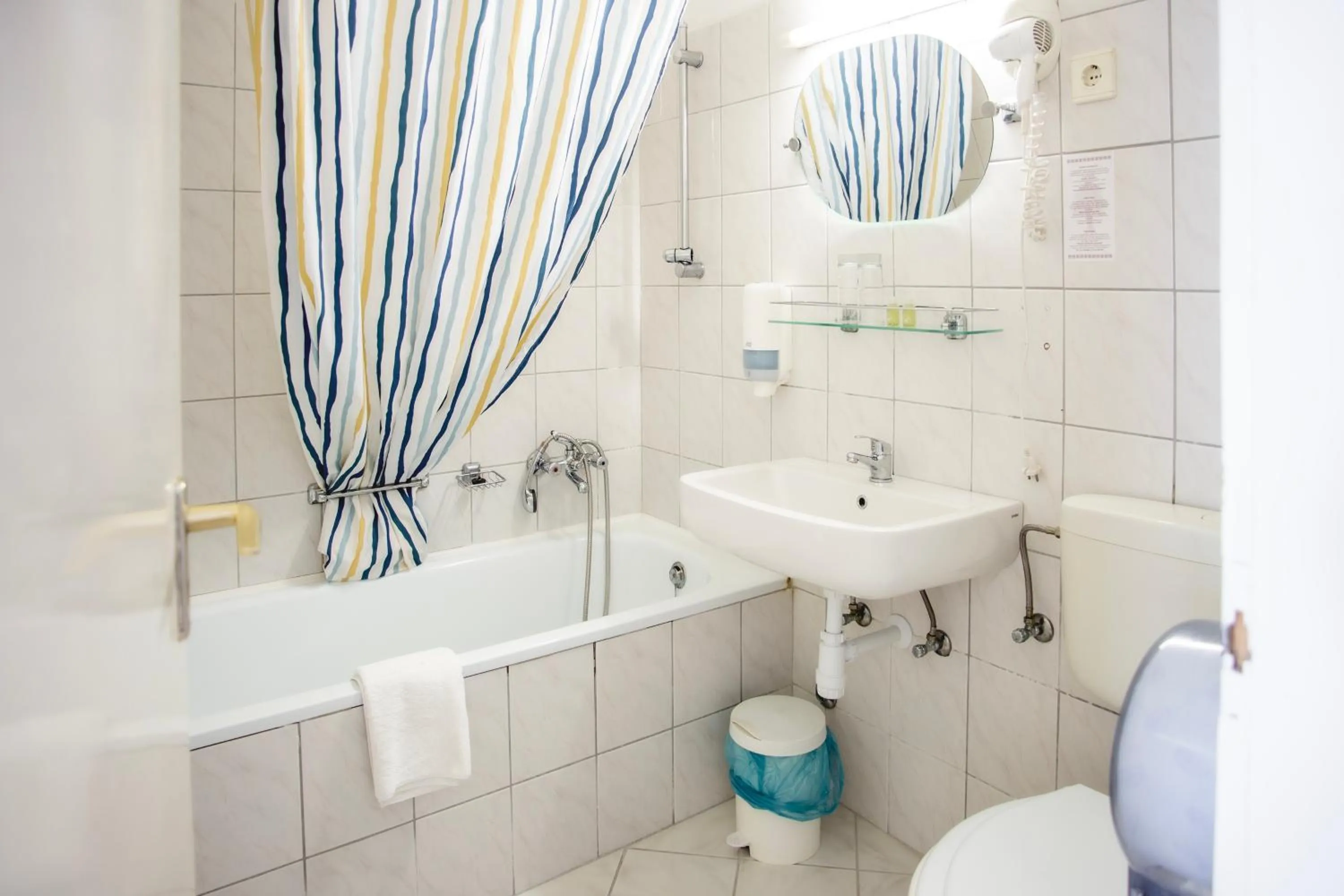 Bathroom in Hotel Kapos