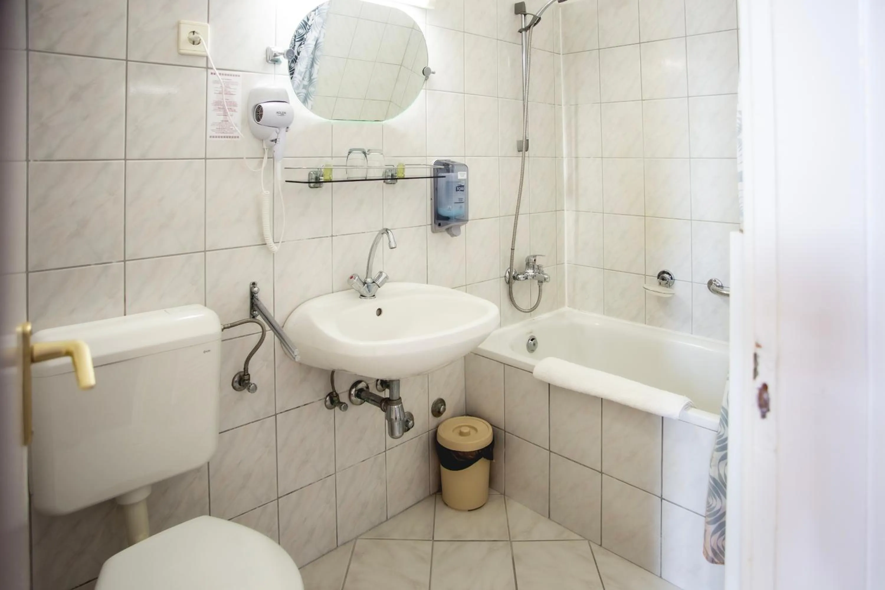 Bathroom in Hotel Kapos