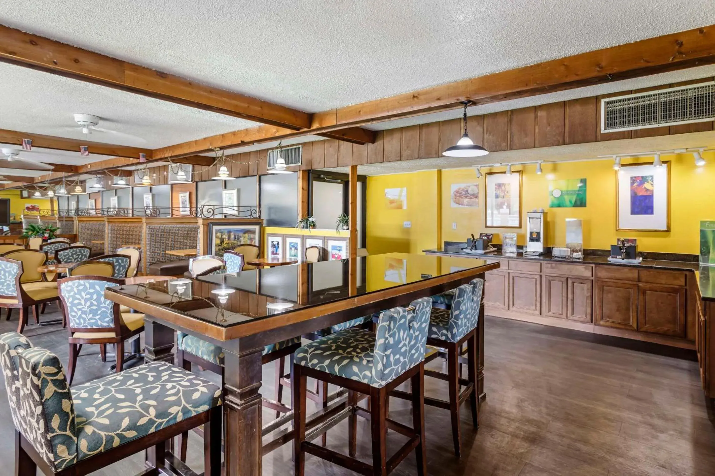 Breakfast in Quality Inn Alachua - Gainesville Area Breakfast in Quality Inn Alachua - Gainesville Area