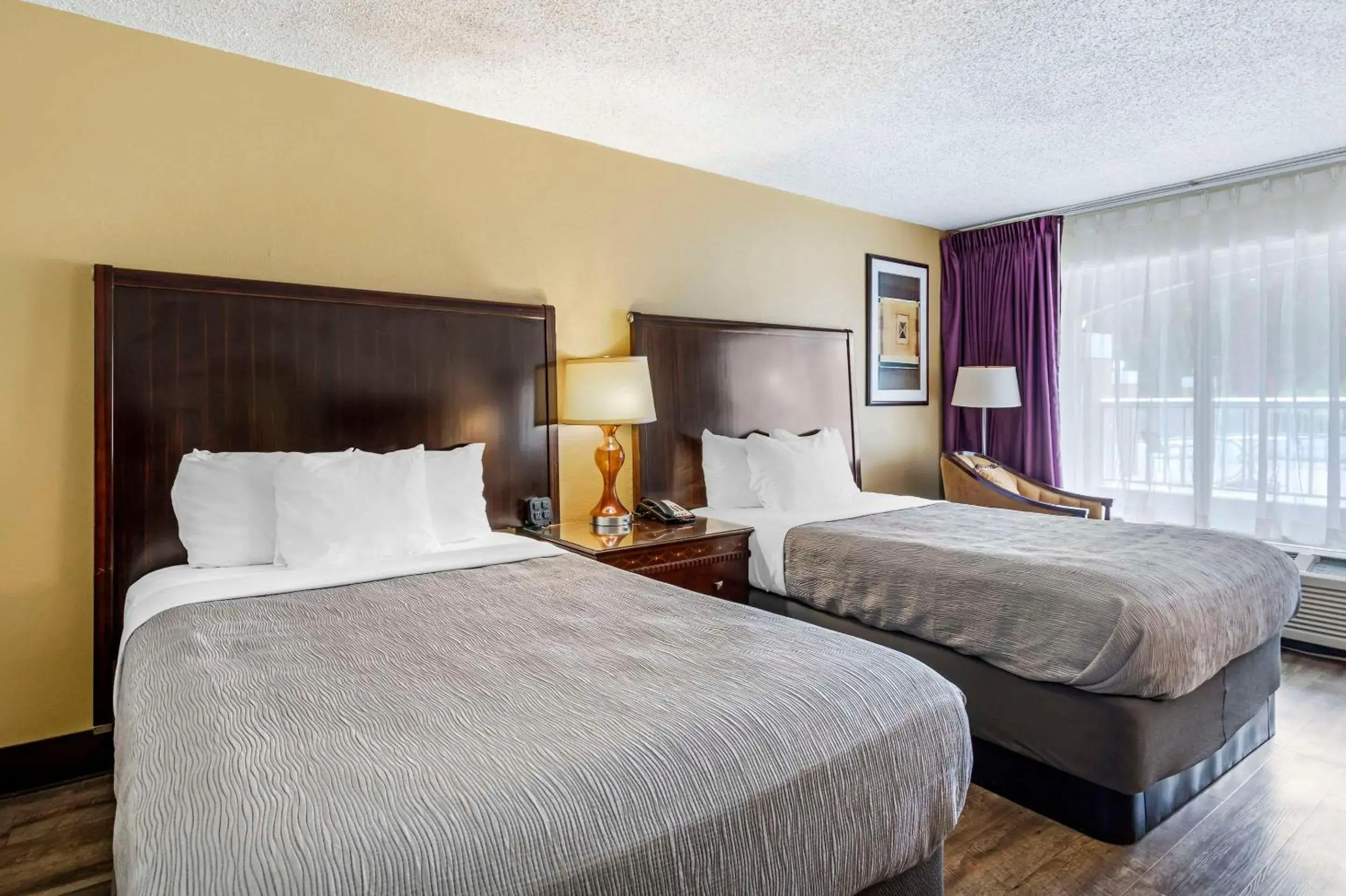 Bedroom, Bed in Quality Inn Alachua - Gainesville Area Bedroom, Bed in Quality Inn Alachua - Gainesville Area