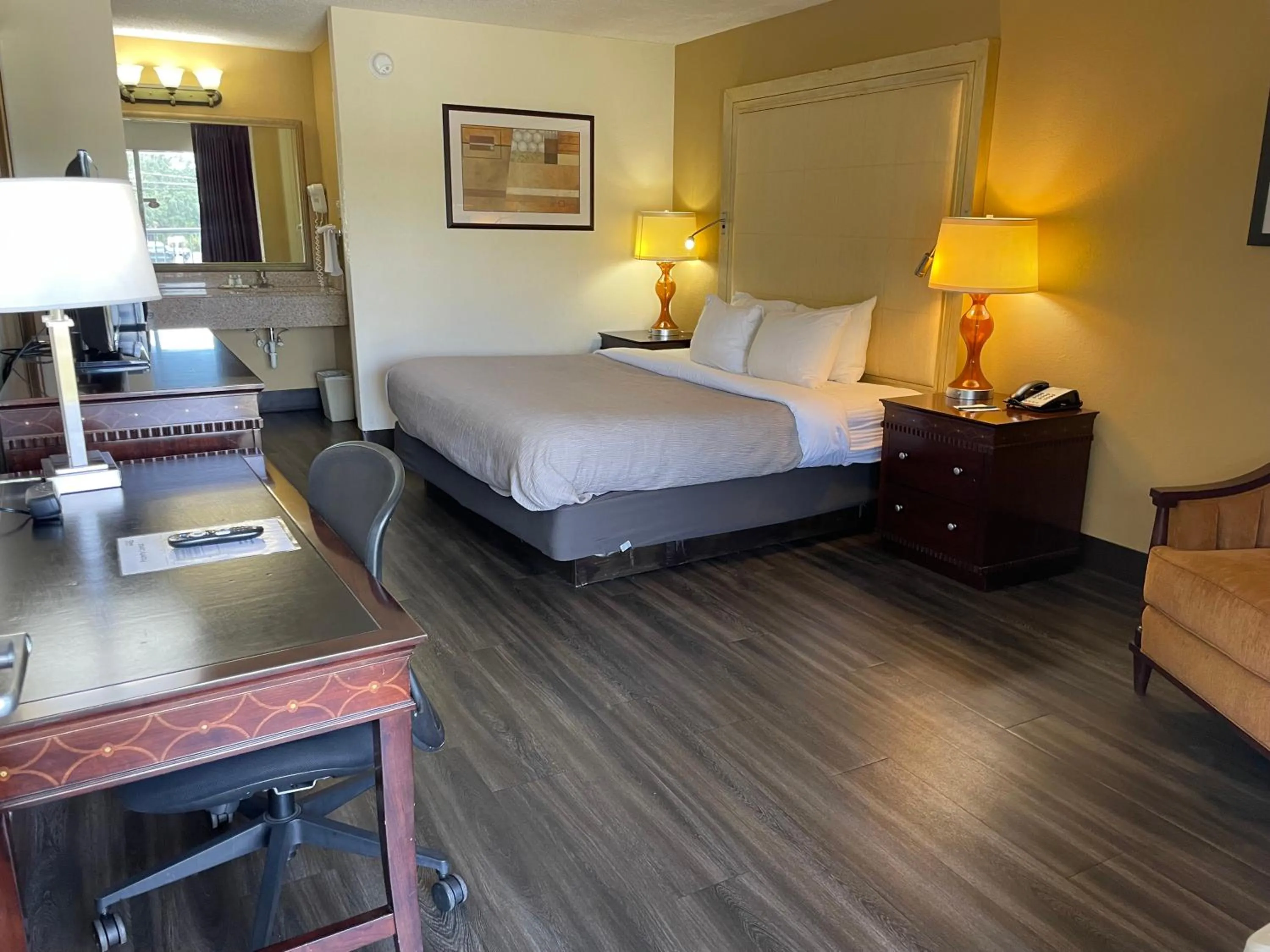 Bed in Quality Inn Alachua - Gainesville Area