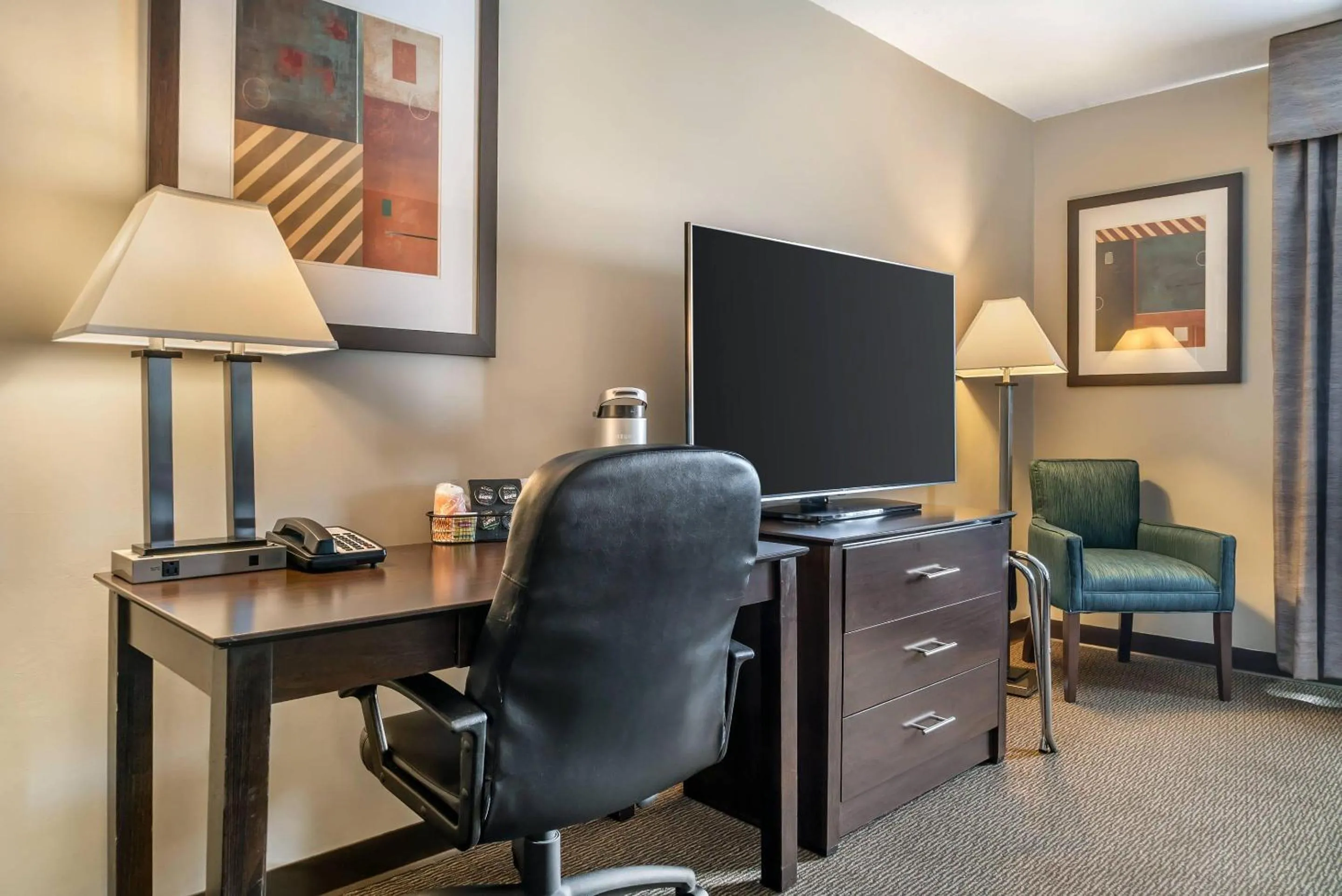 Bedroom in Quality Inn & Suites Next to the Casino