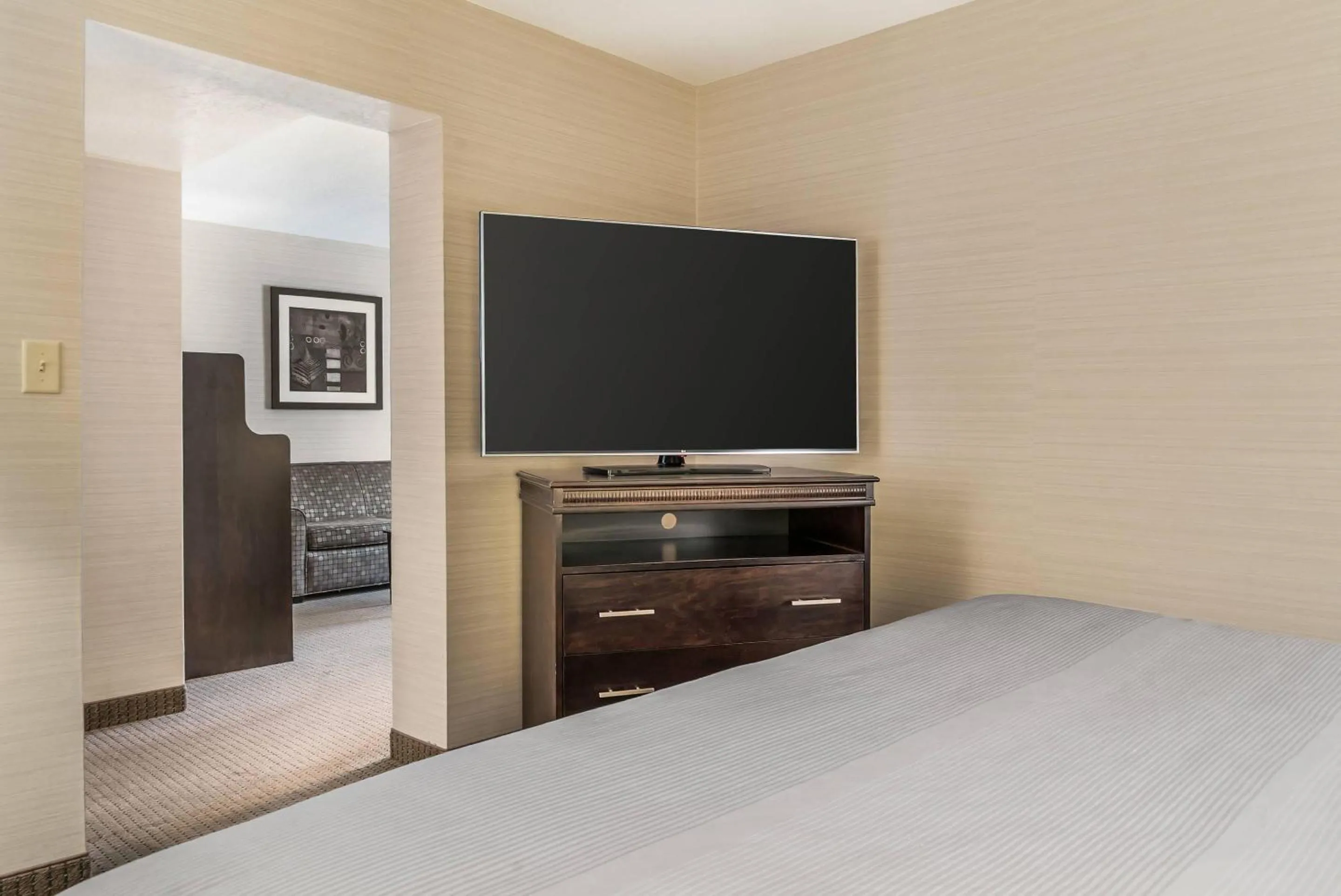 Bedroom, Bed in Quality Inn & Suites Next to the Casino