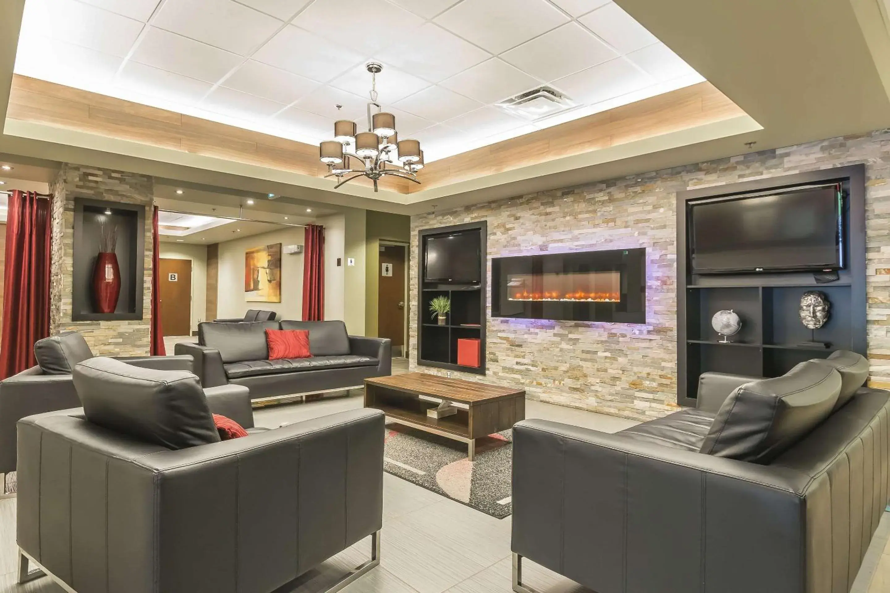 Lobby or reception in Quality Hotel & Conference Centre Lobby or reception in Quality Hotel & Conference Centre