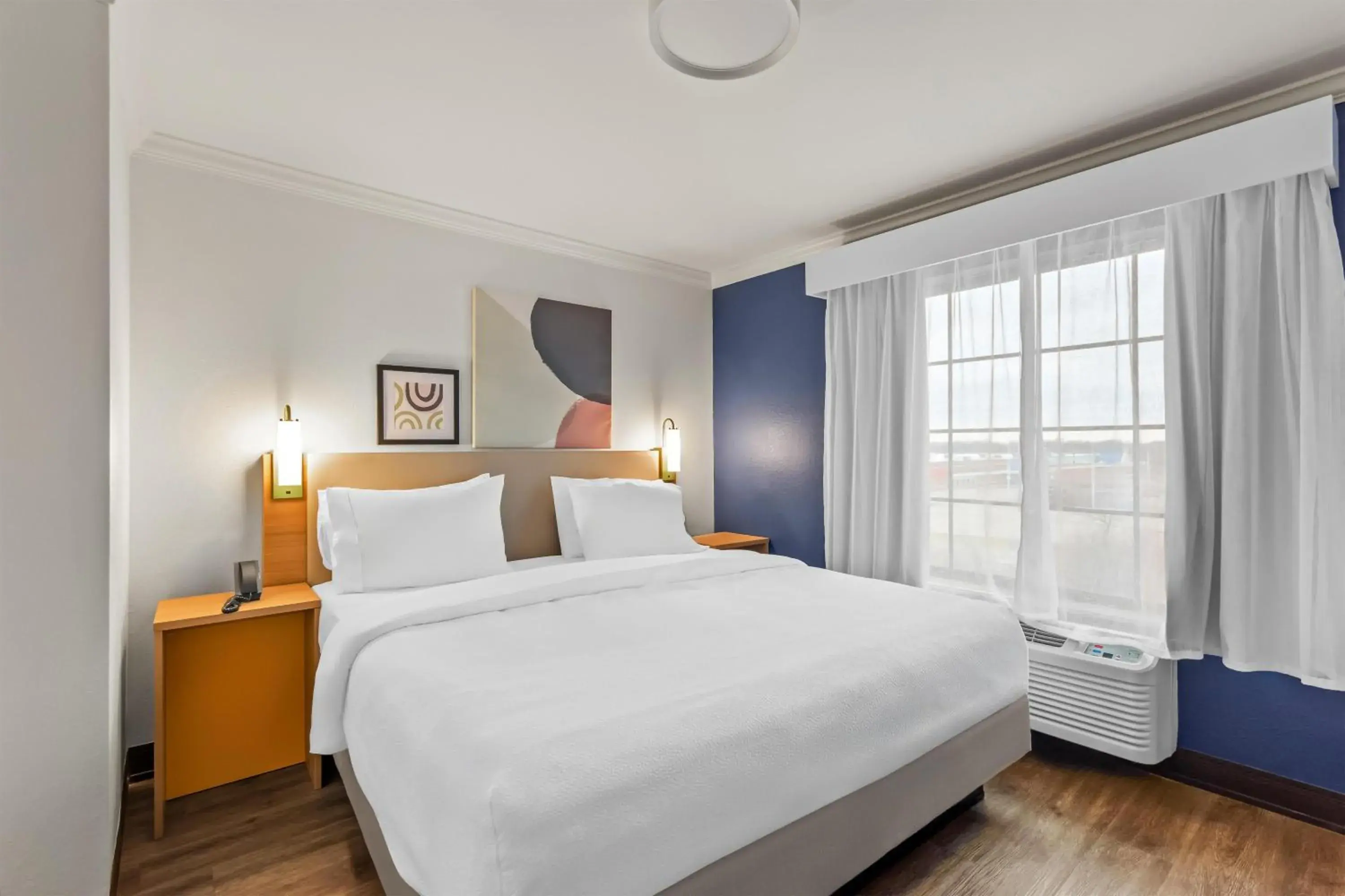 Bed in Spark by Hilton Cincinnati Fairfield Bed in Spark by Hilton Cincinnati Fairfield