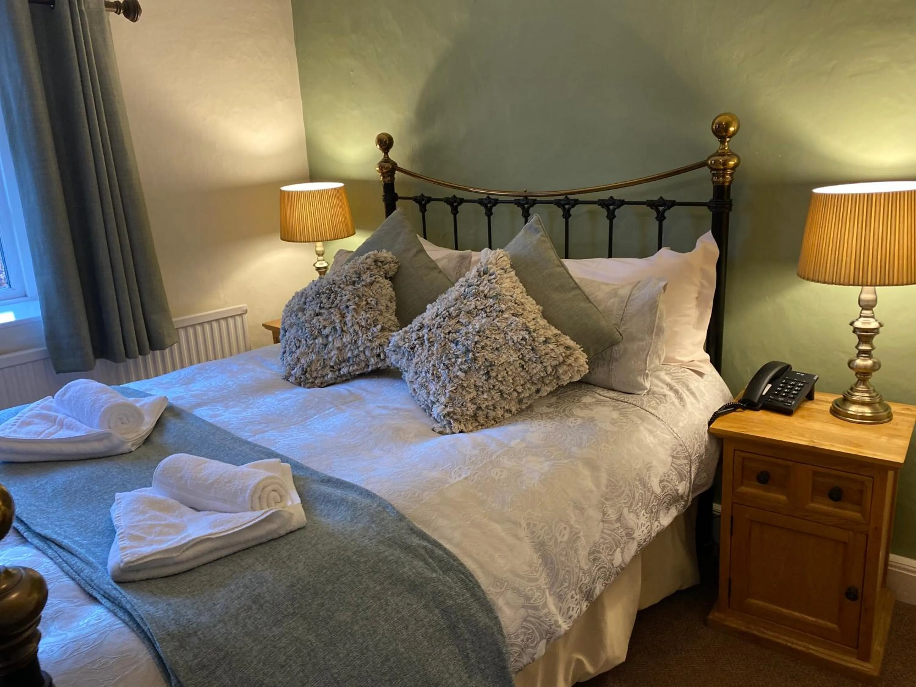 Bed in The Royal Oak Inn