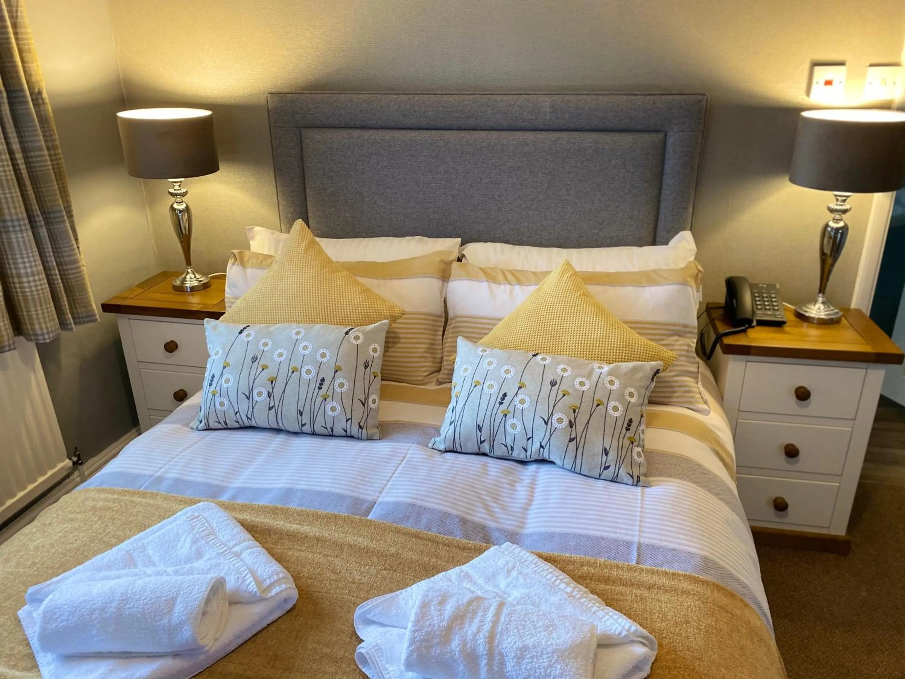 Bed in The Royal Oak Inn