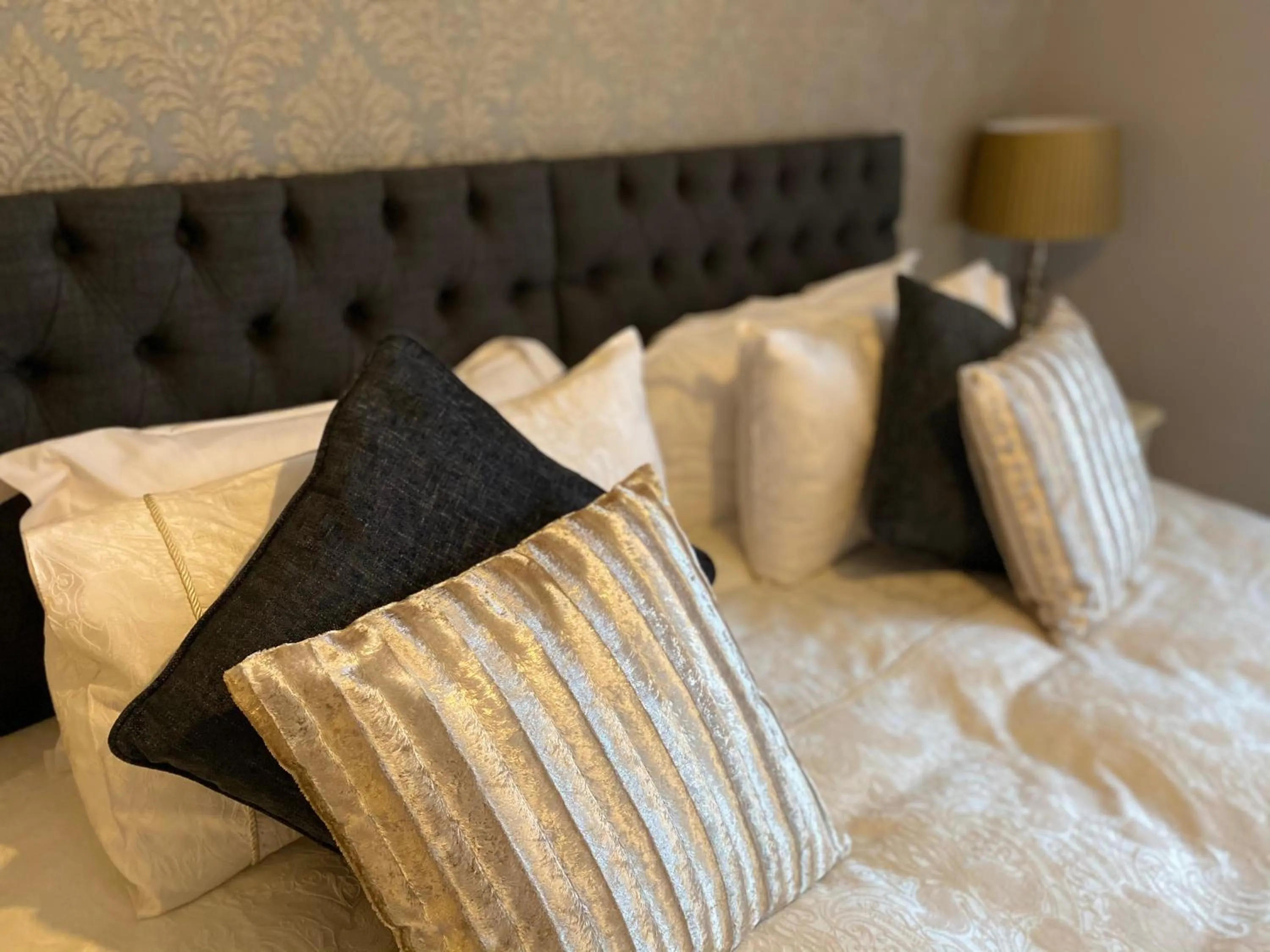 Bed in The Royal Oak Inn