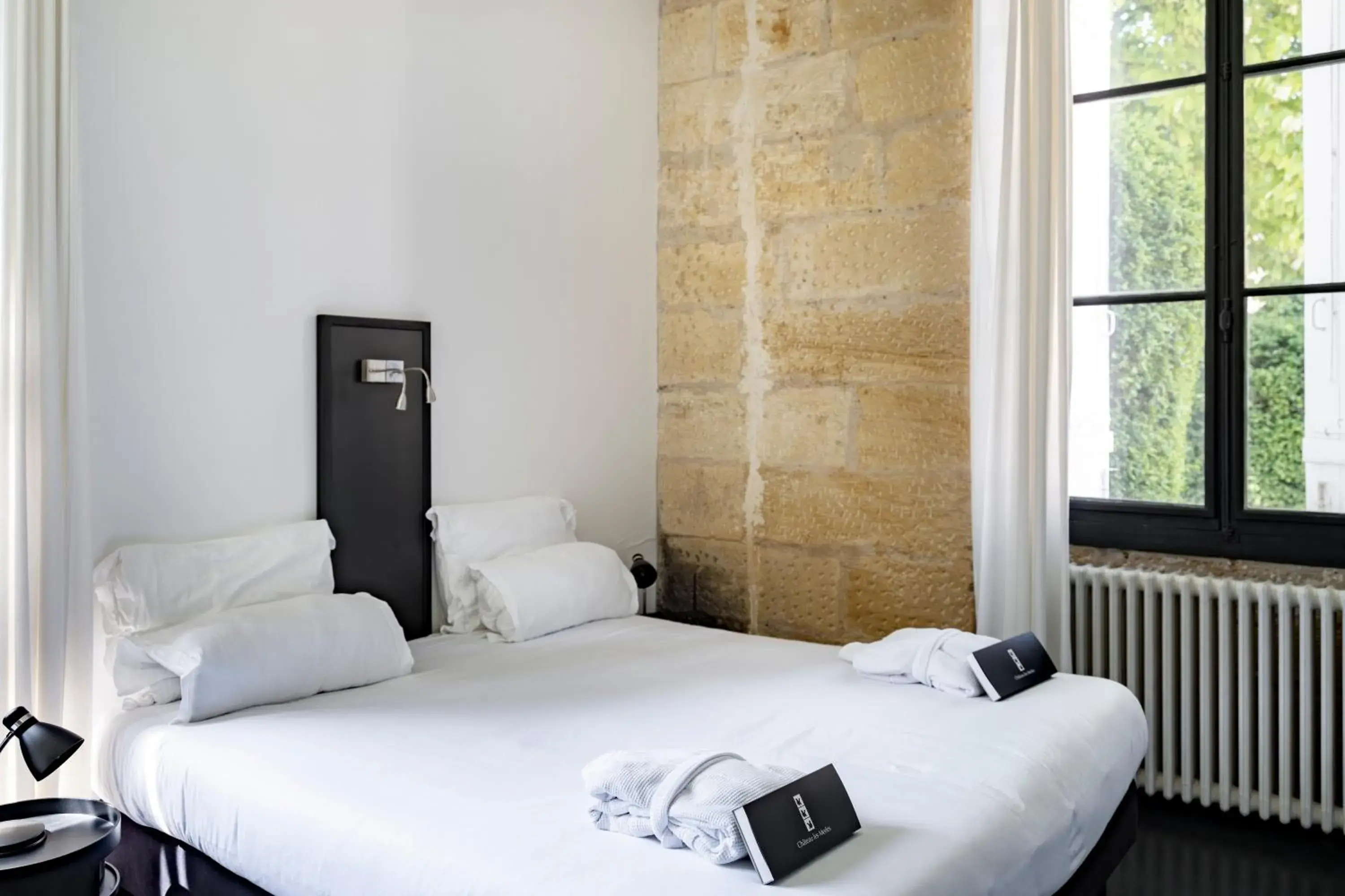 Standard Double Room in Château Les Merles et ses Villas Standard Double Room in Château Les Merles et ses Villas