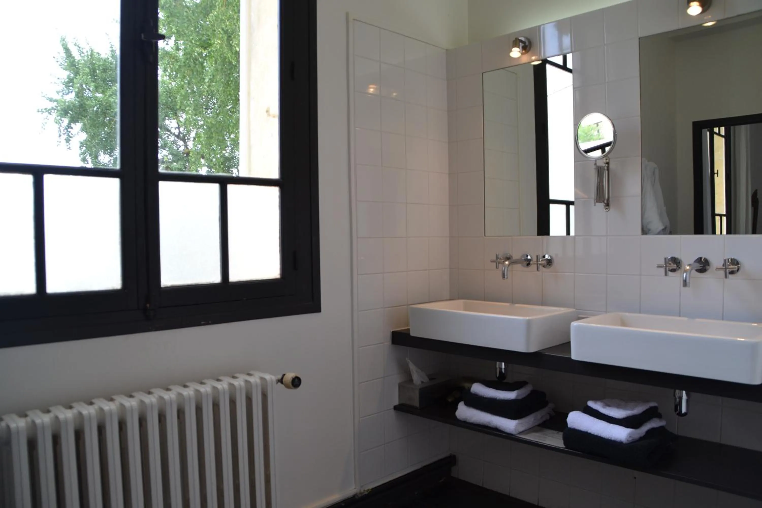 Bathroom in Château Les Merles et ses Villas
