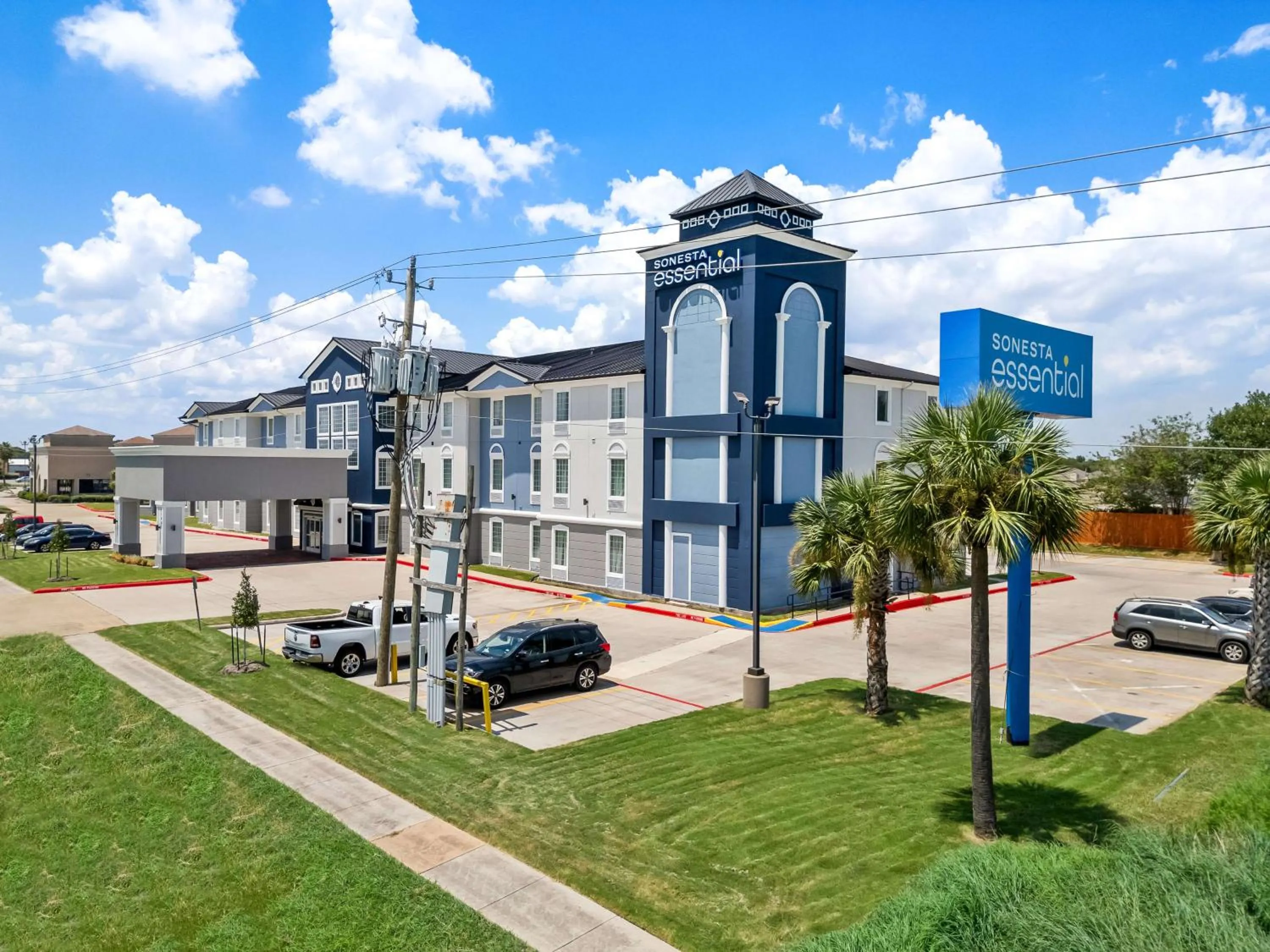 Property building in Sonesta Essential La Porte