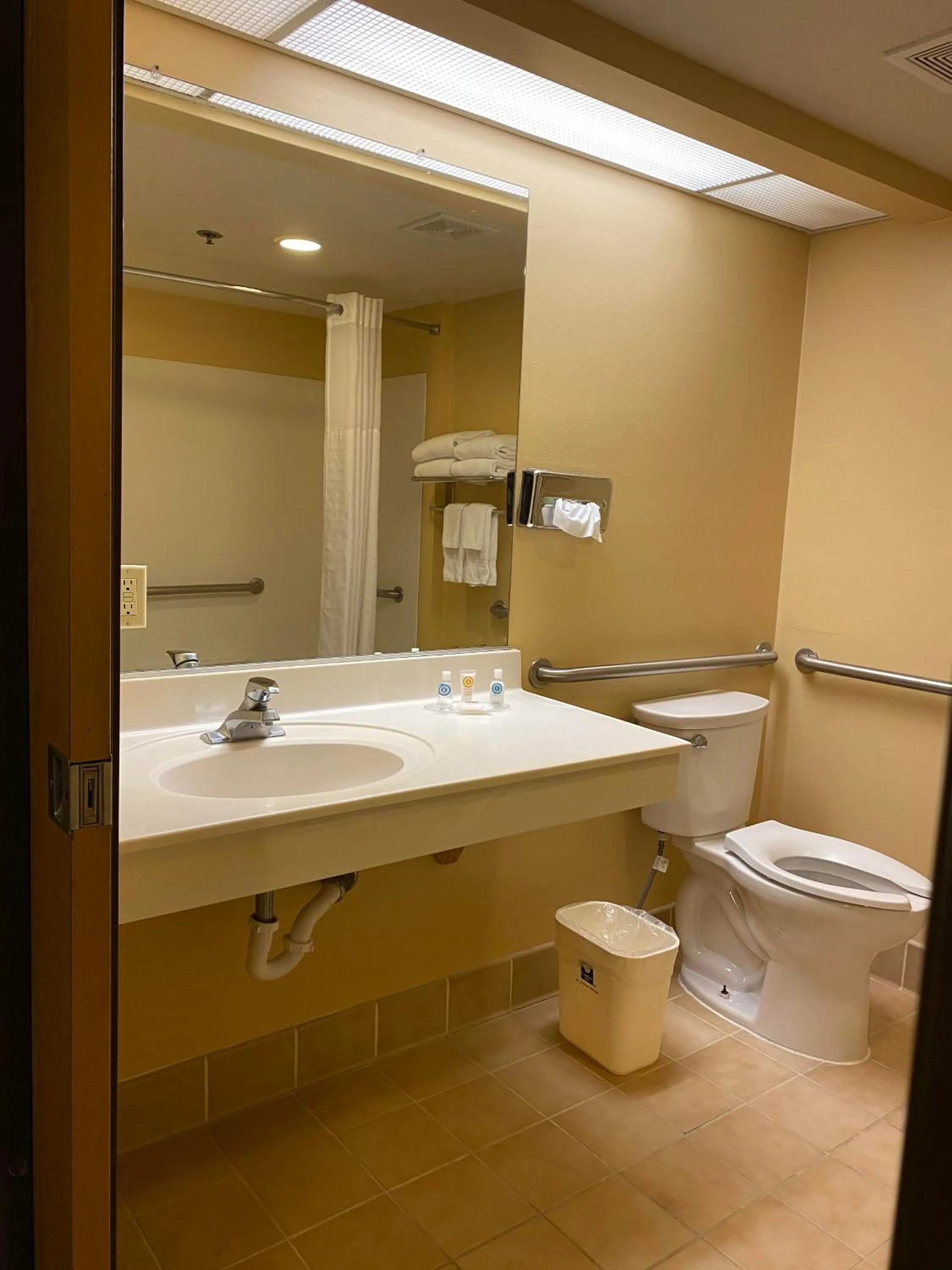 Toilet in Comfort Inn Marina on the Monterey Bay