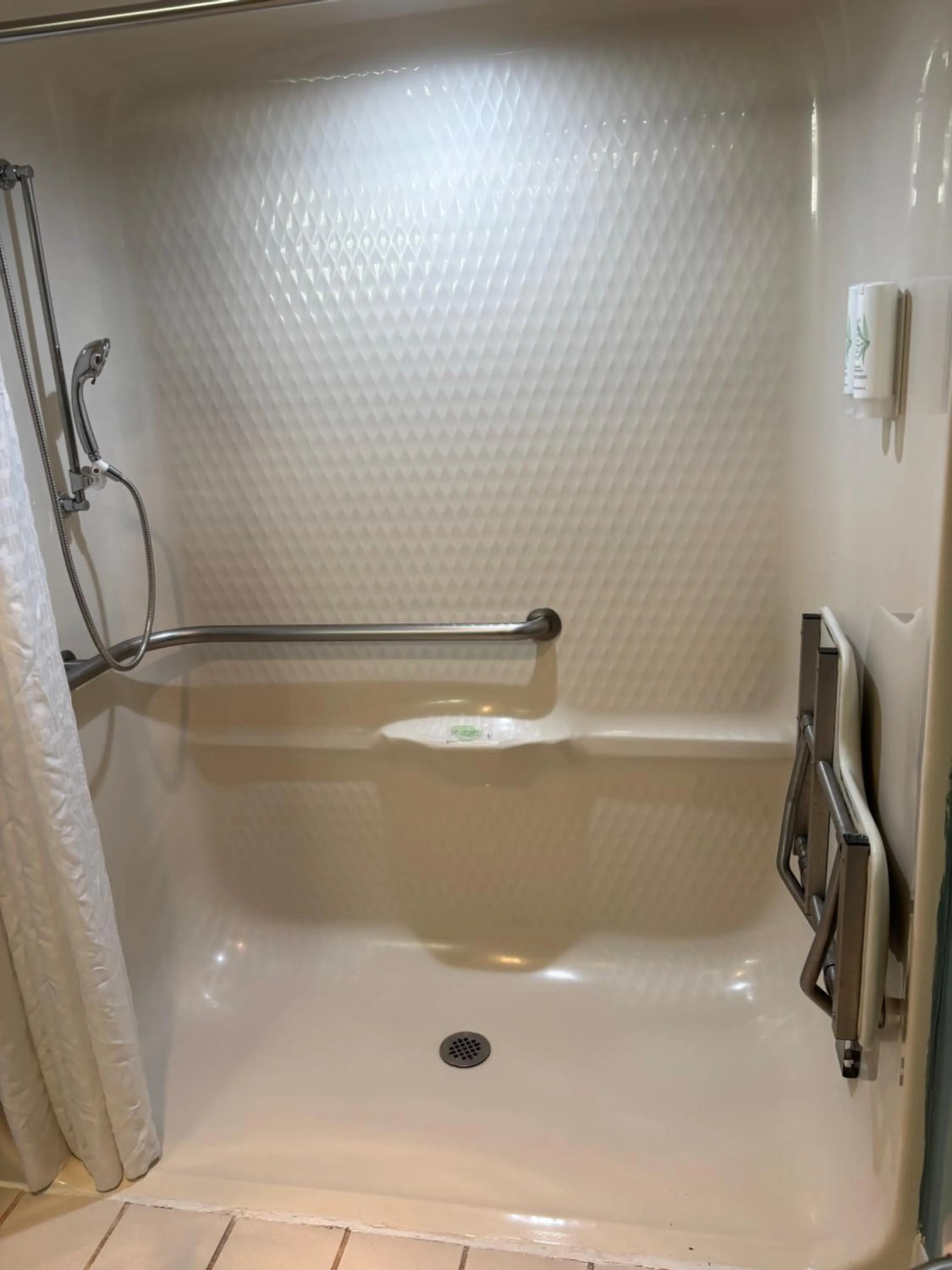 Shower in Sleep Inn Lake Wright - Norfolk Airport