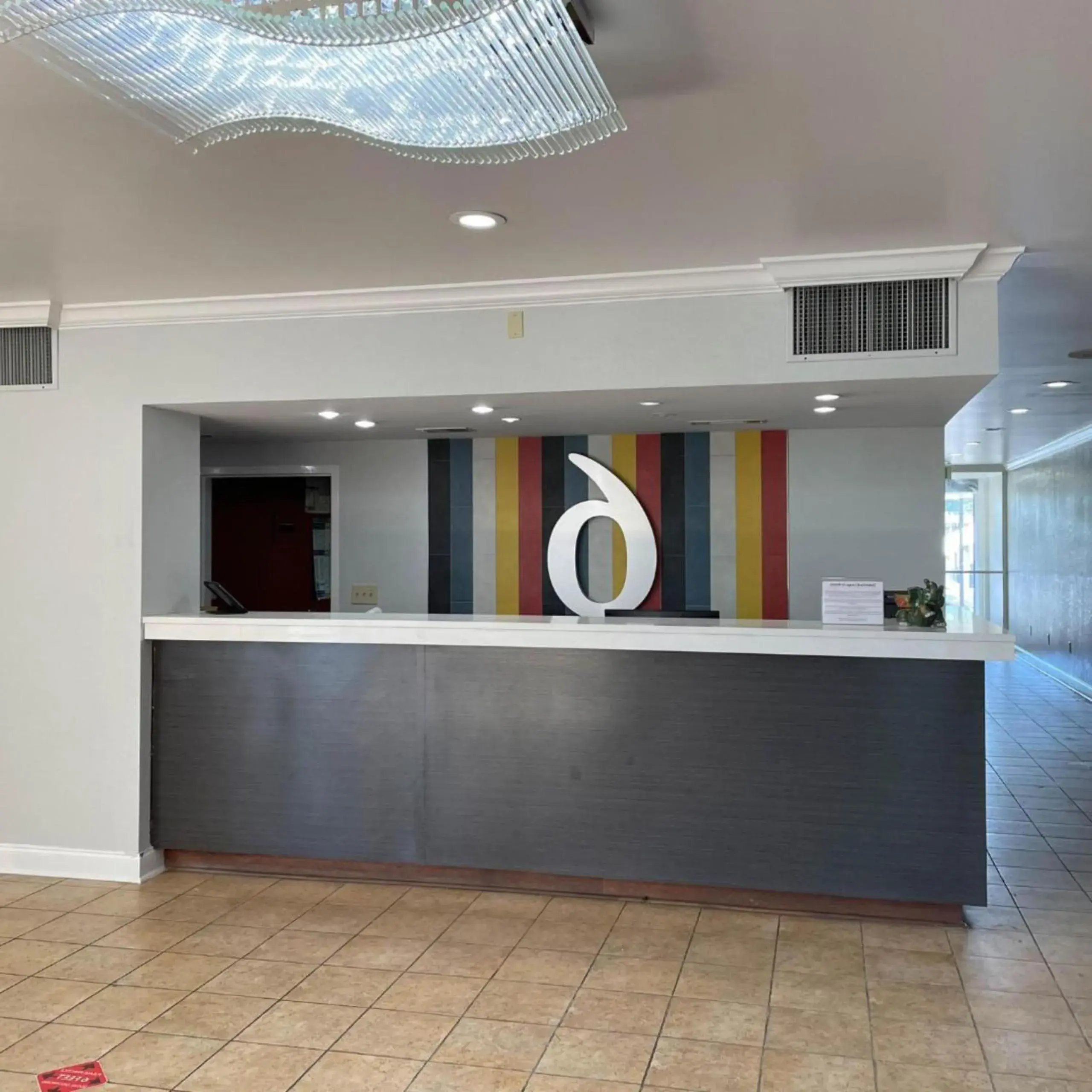 Facade/entrance in Motel 6 Opelika AL Facade/entrance in Motel 6 Opelika AL