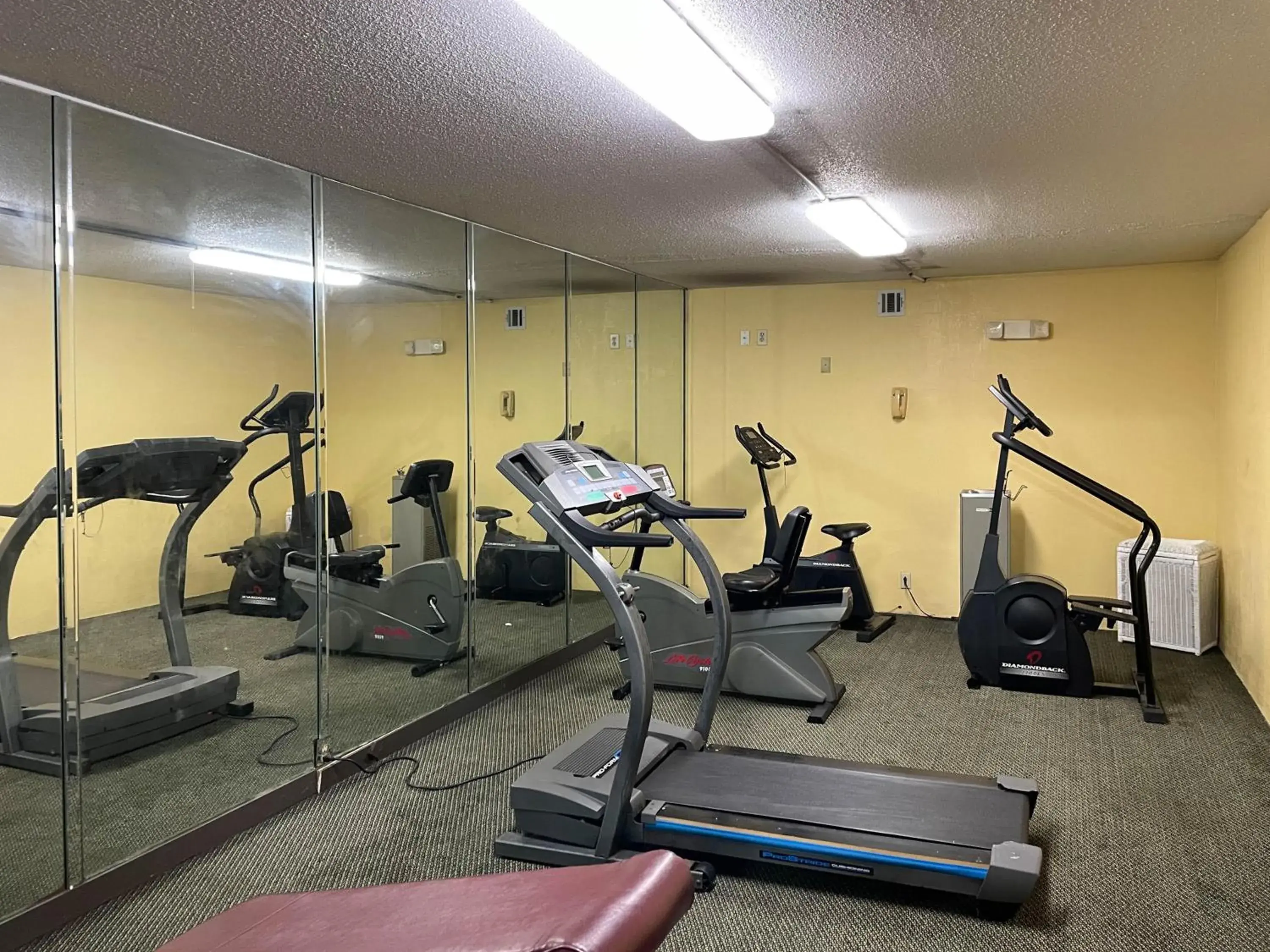 Fitness centre/facilities in Motel 6 Opelika AL Fitness centre/facilities in Motel 6 Opelika AL