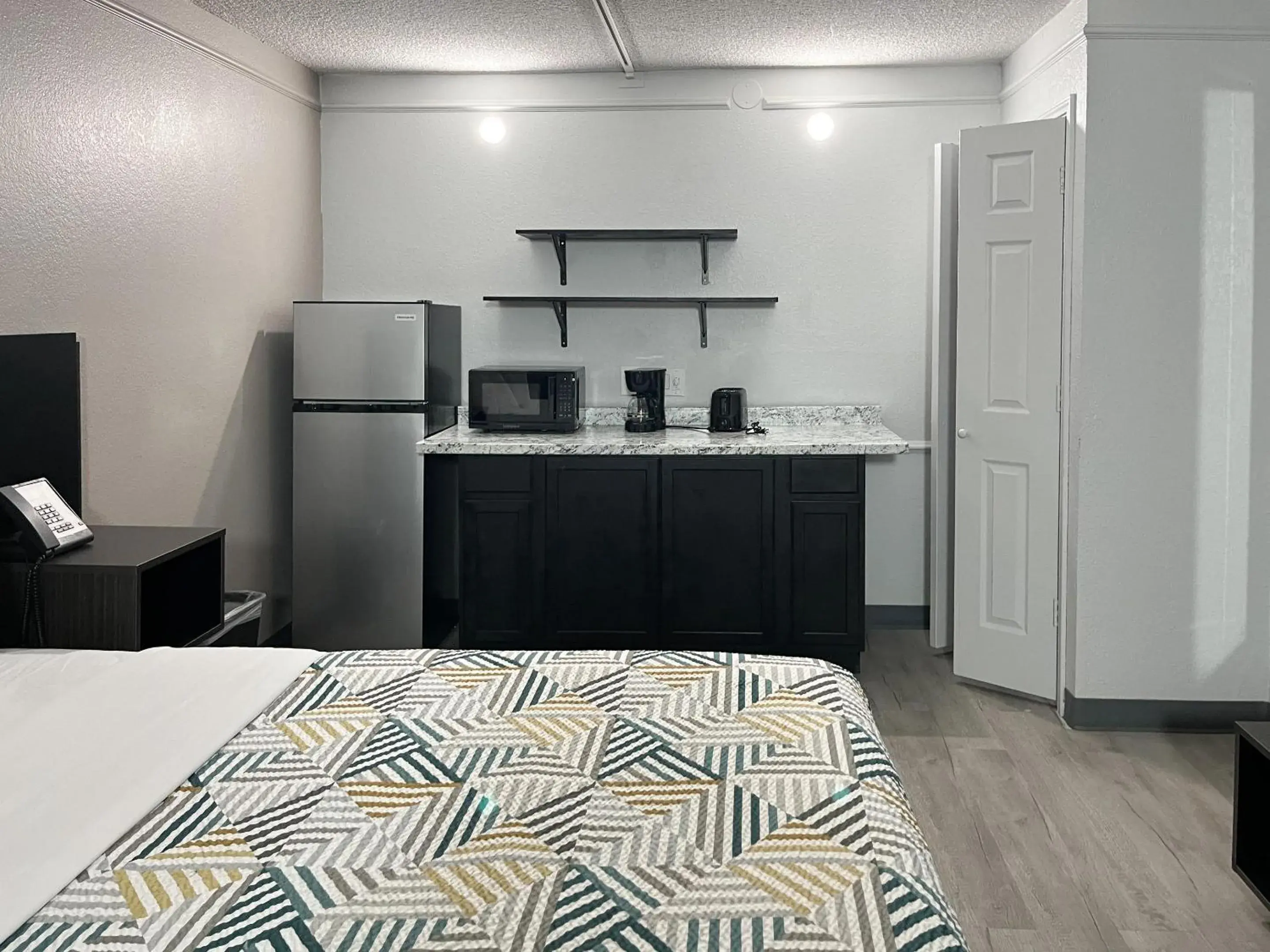 Bed in Motel 6 Opelika AL Bed in Motel 6 Opelika AL