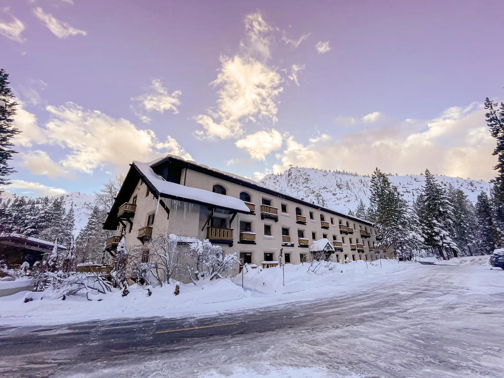Property building in Olympic Village Inn Olympic Valley