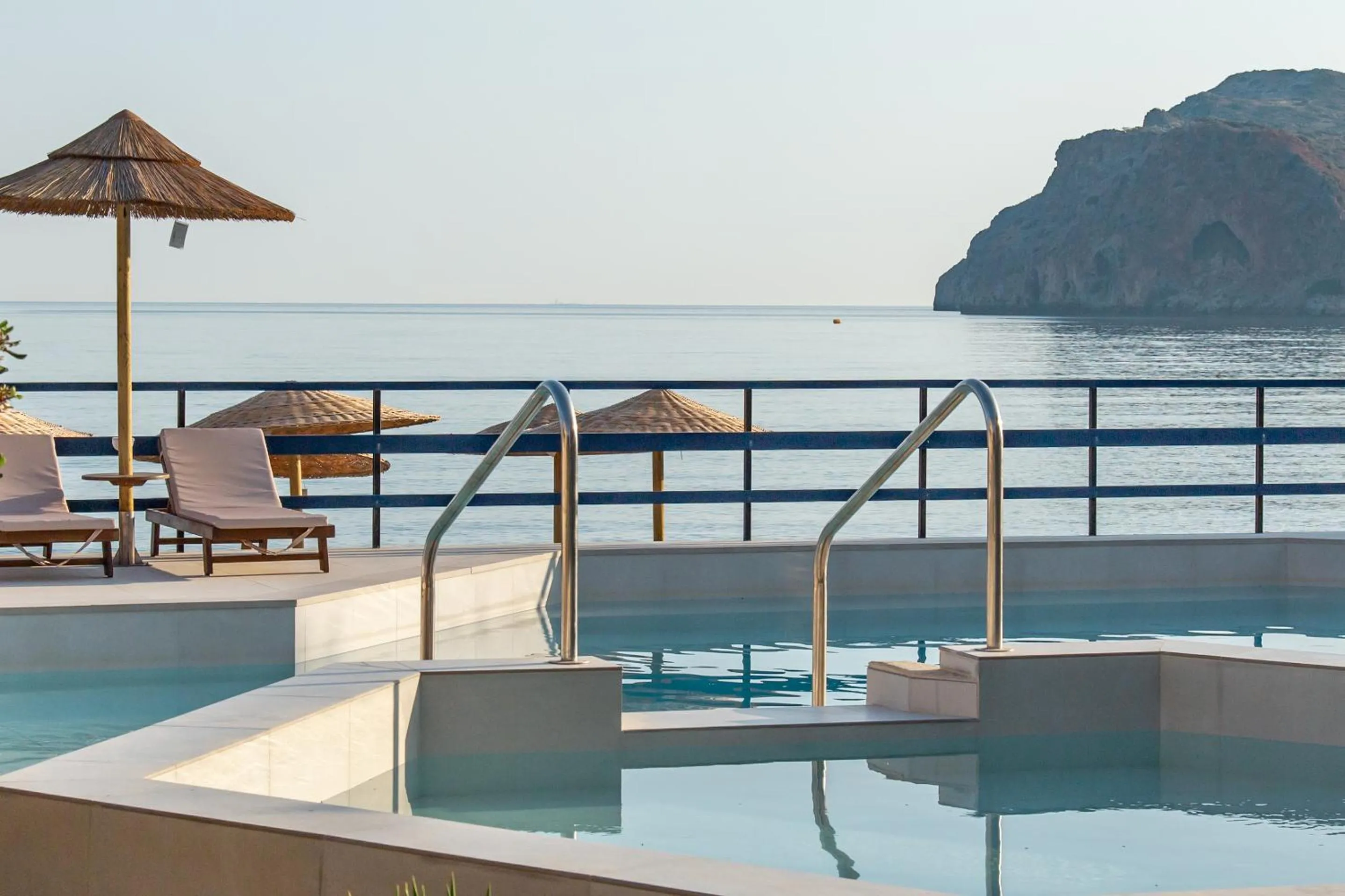 Hotel Haris on the beach