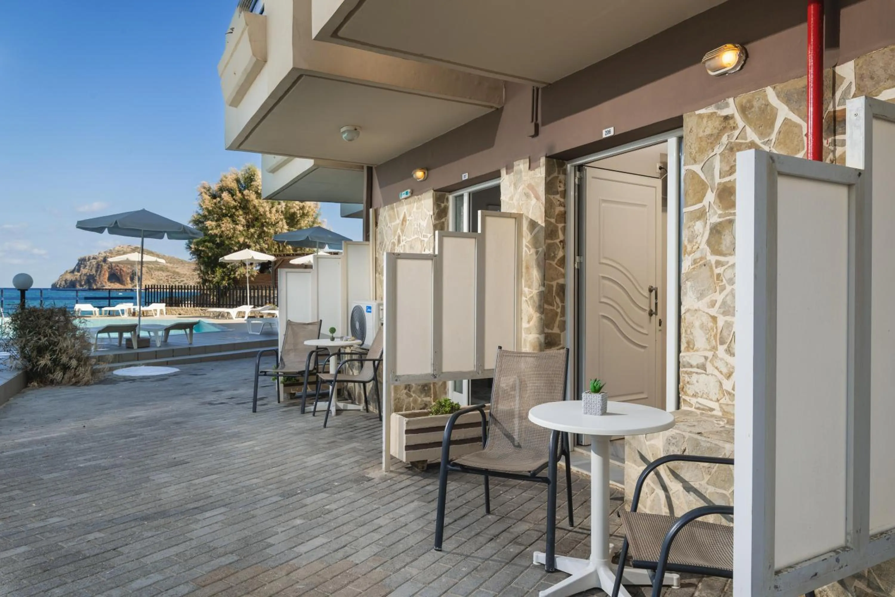 Hotel Haris on the beach