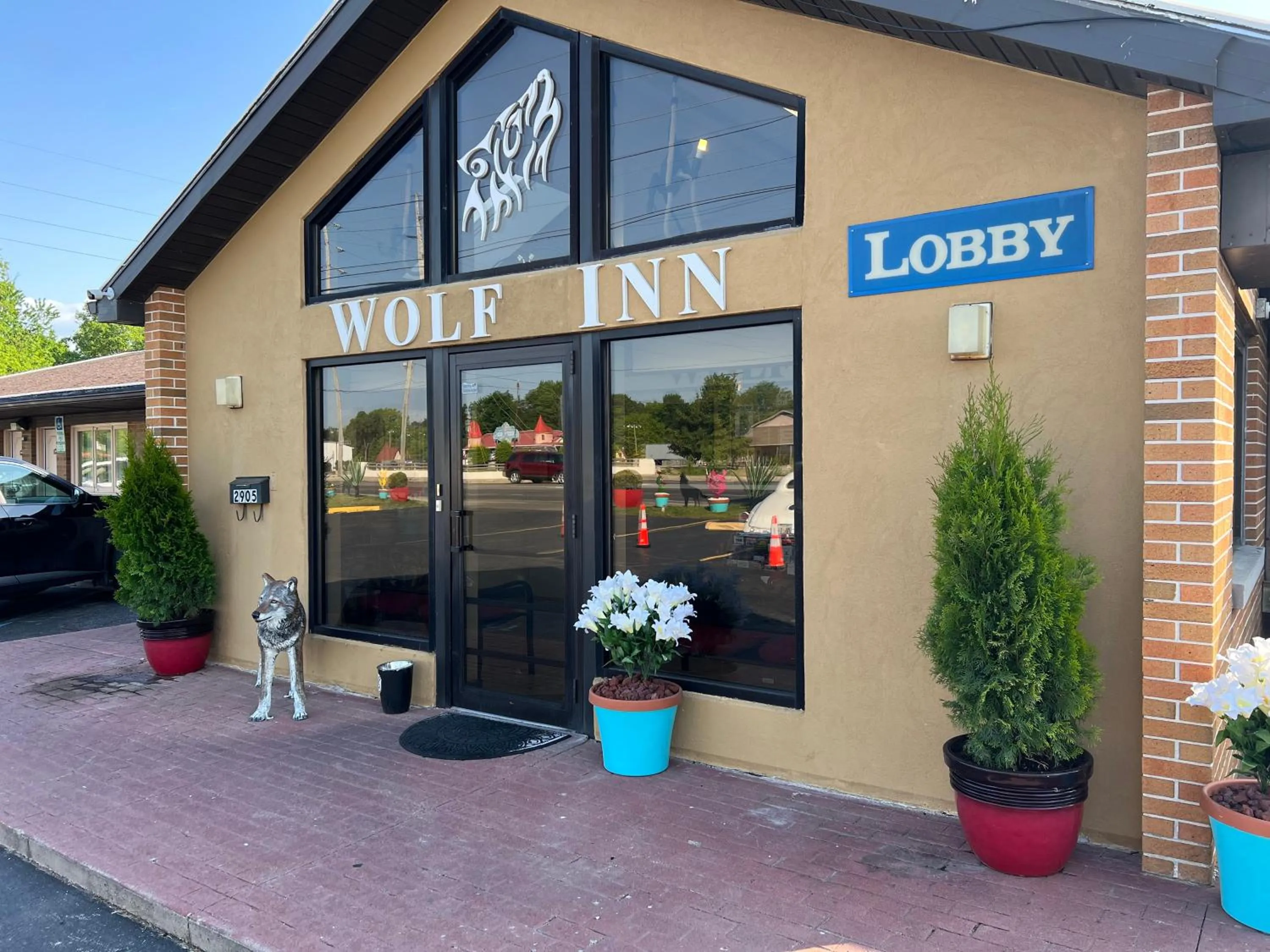 Property building in Wolf Inn Hotel