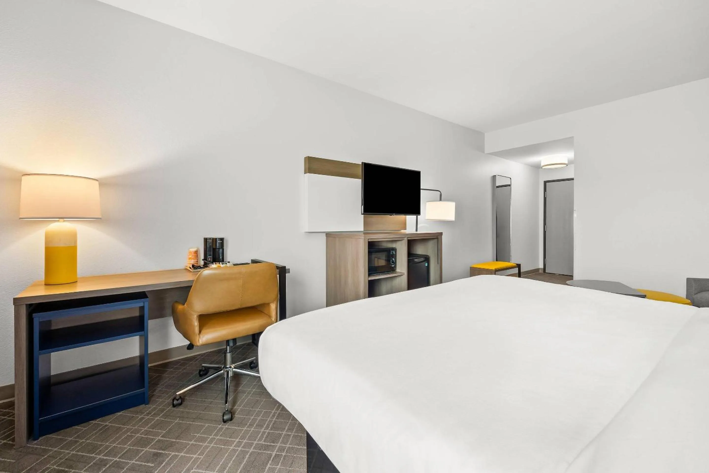 Bedroom, Bed in Comfort Inn Willow Springs US 60 and US 63