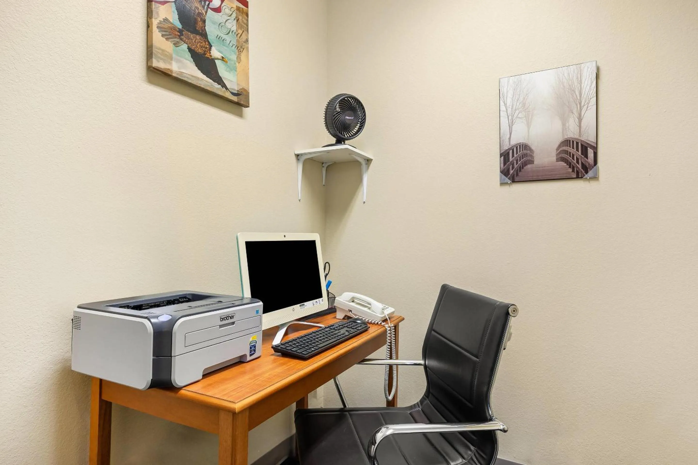 Business facilities in Comfort Inn Willow Springs US 60 and US 63