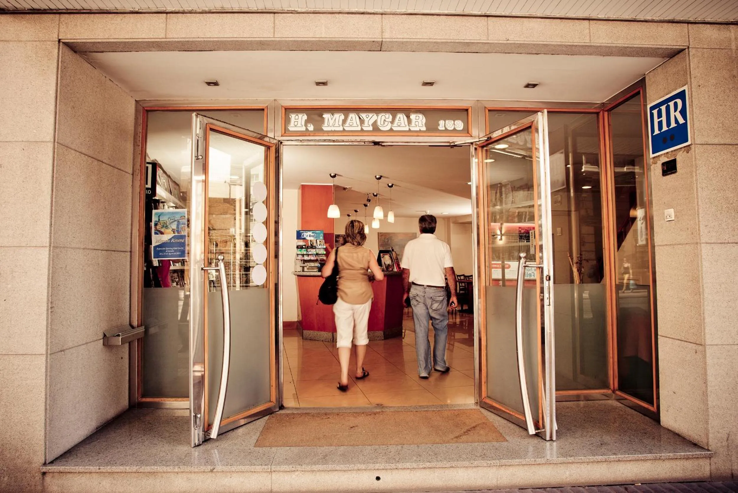 Facade/entrance in Hotel Maycar