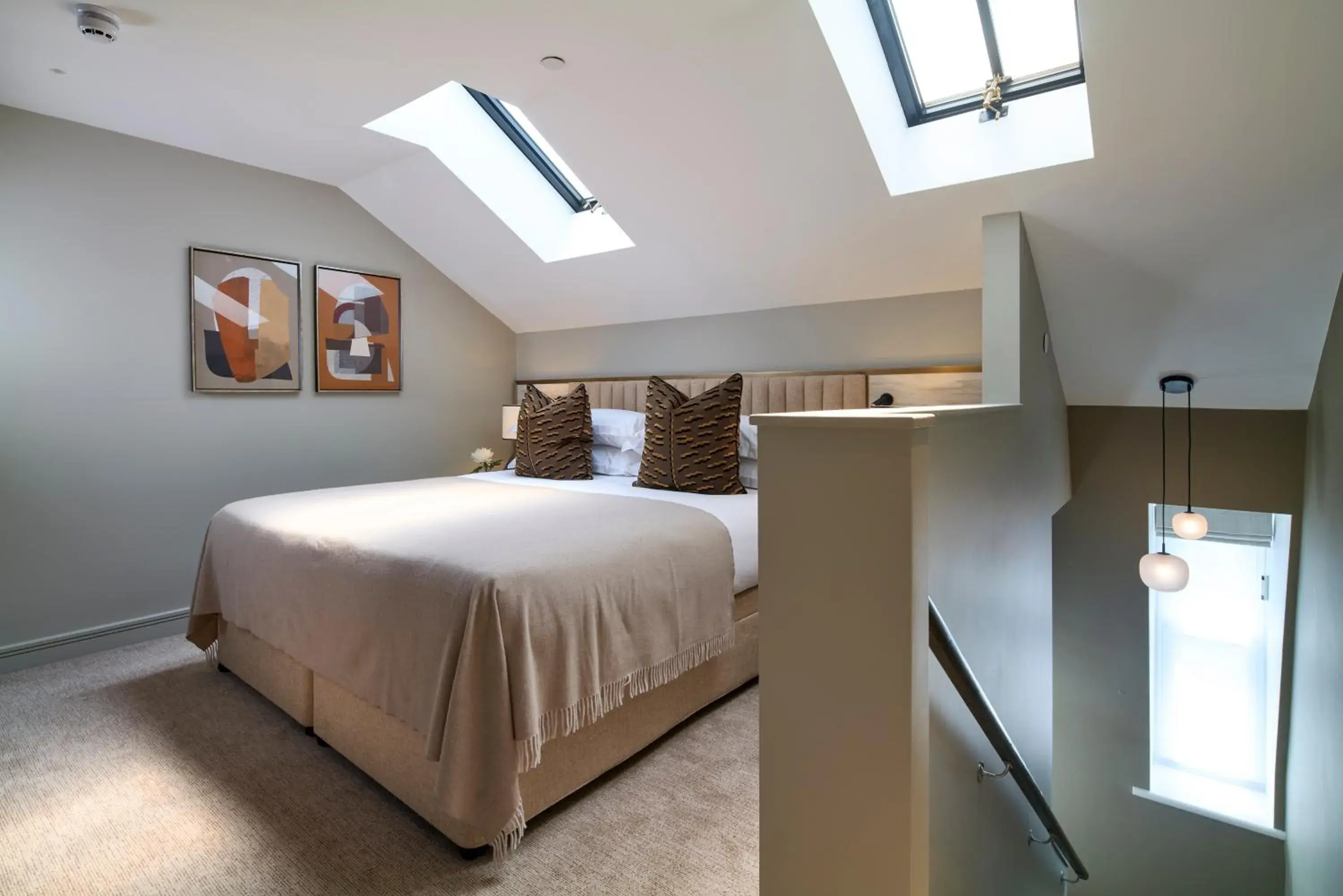 Bed in Cheval Phoenix House at Sloane Square Bed in Cheval Phoenix House at Sloane Square