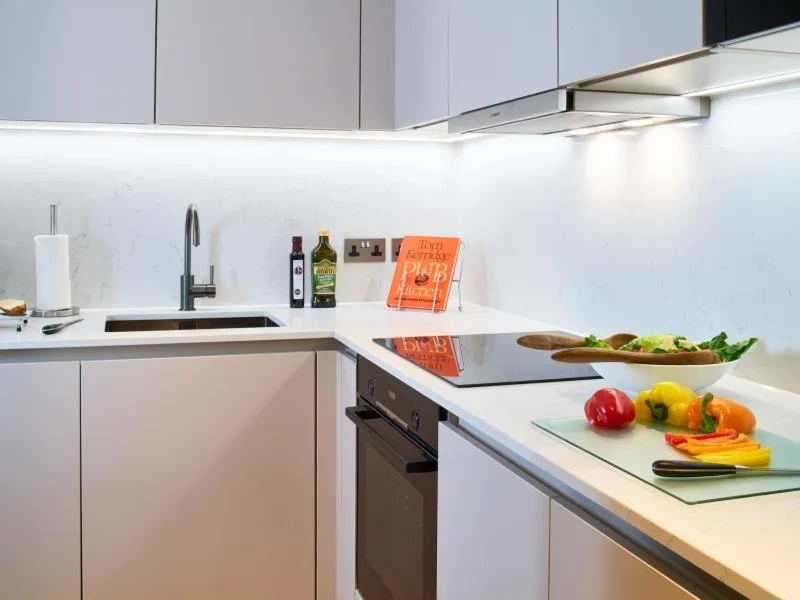 Kitchen or kitchenette in Cheval Phoenix House at Sloane Square