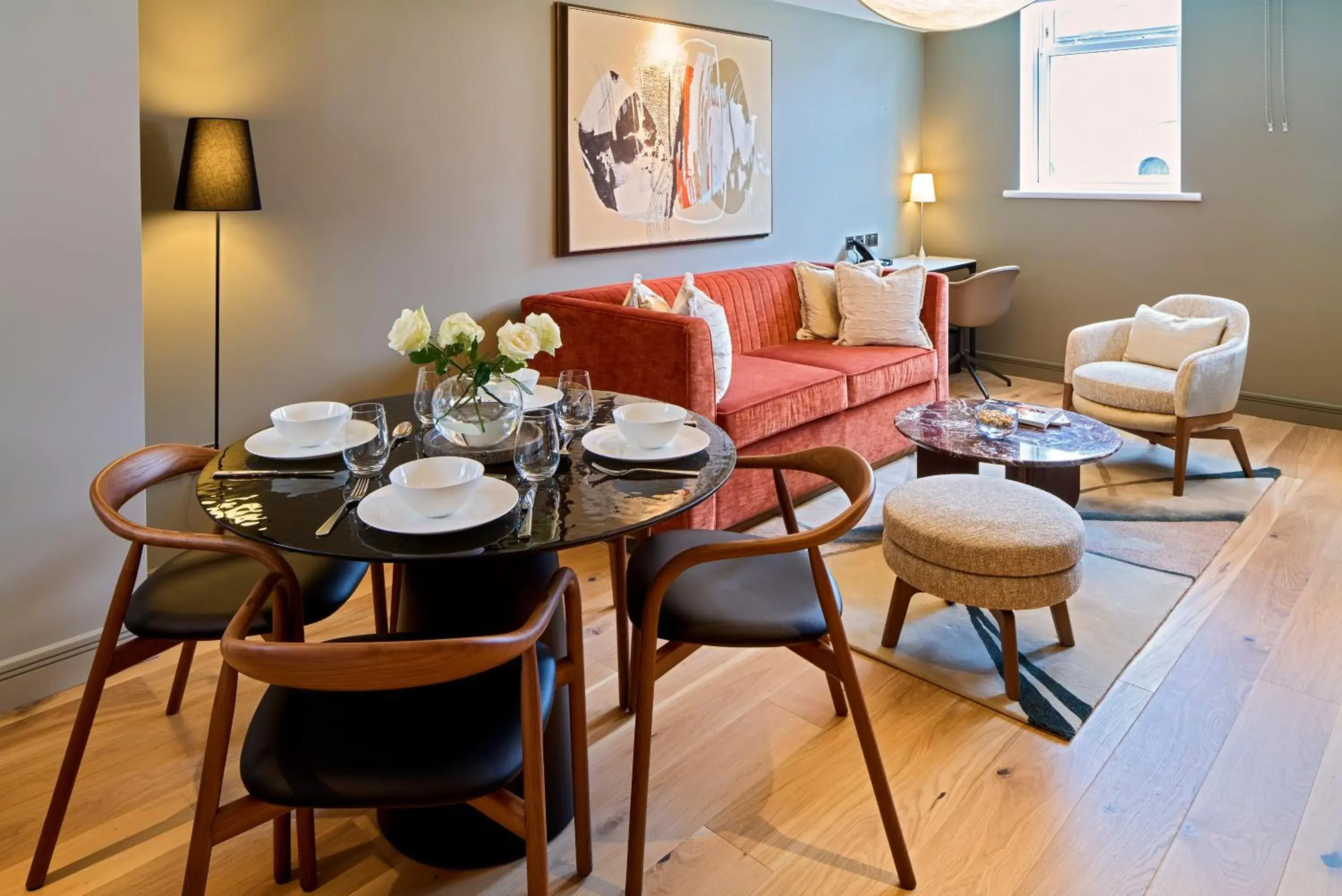 Living room in Cheval Phoenix House at Sloane Square Living room in Cheval Phoenix House at Sloane Square