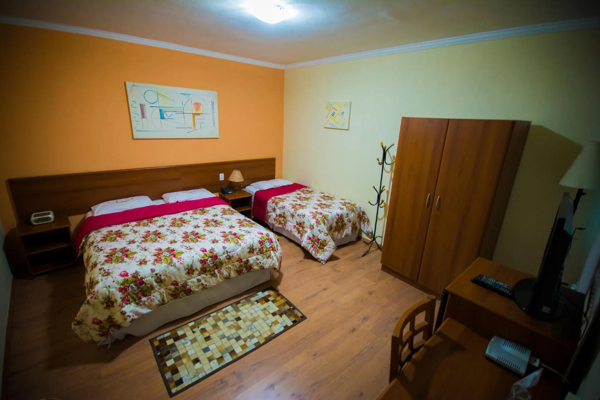 Bedroom, Bed in Hotel Valparaíso - Metrô Paraíso e 800m da Av Paulista